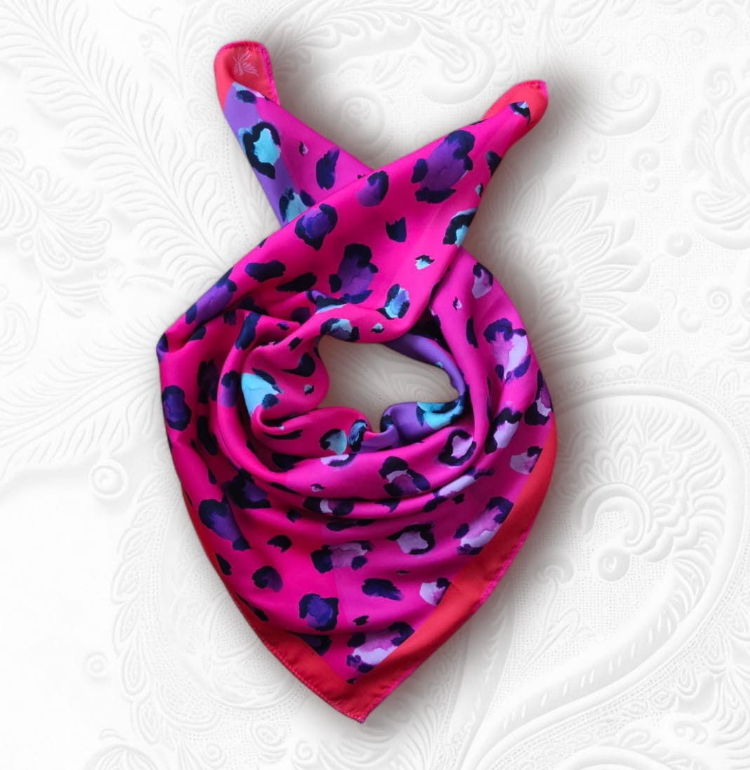 FULAR - LEOPARIN İZLERİ - 52X52 CM