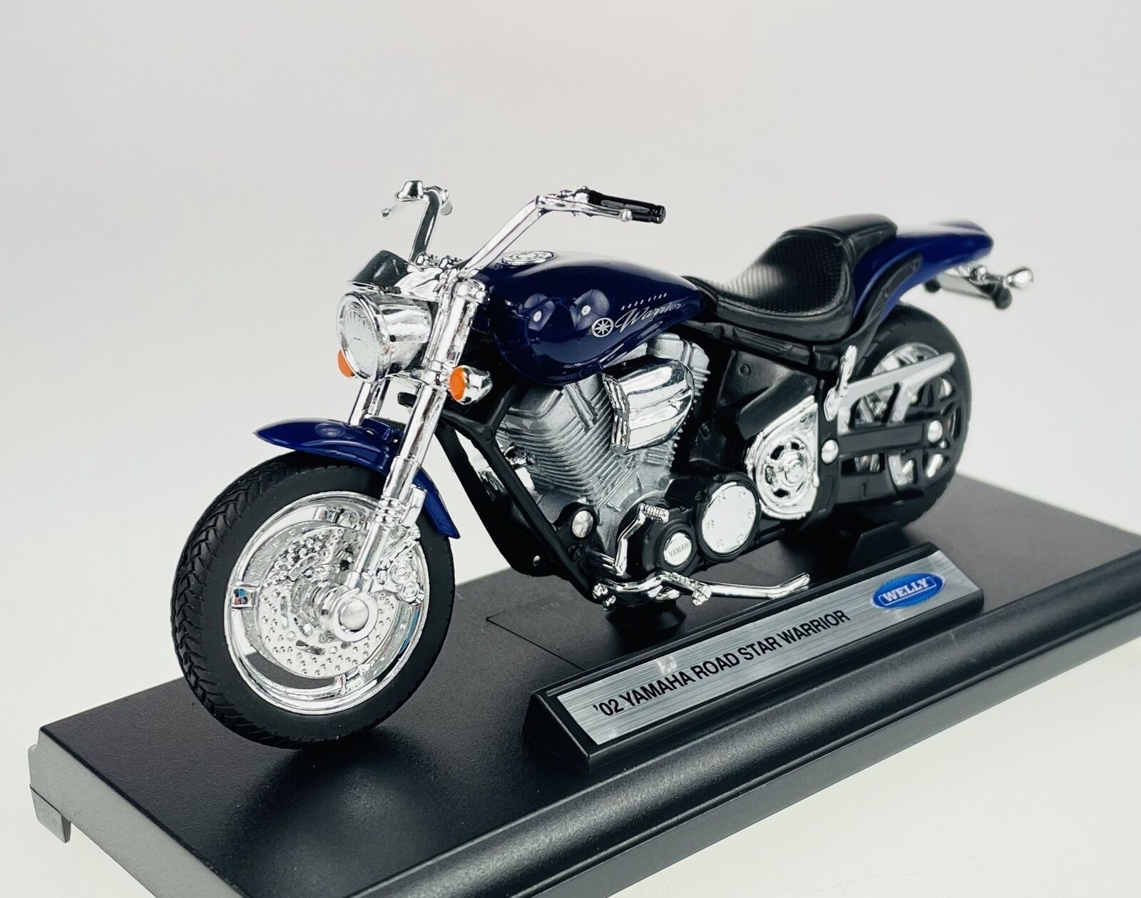 '02 YAMAHA ROAD STAR WARRIOR 1:18 Ölçekli Model