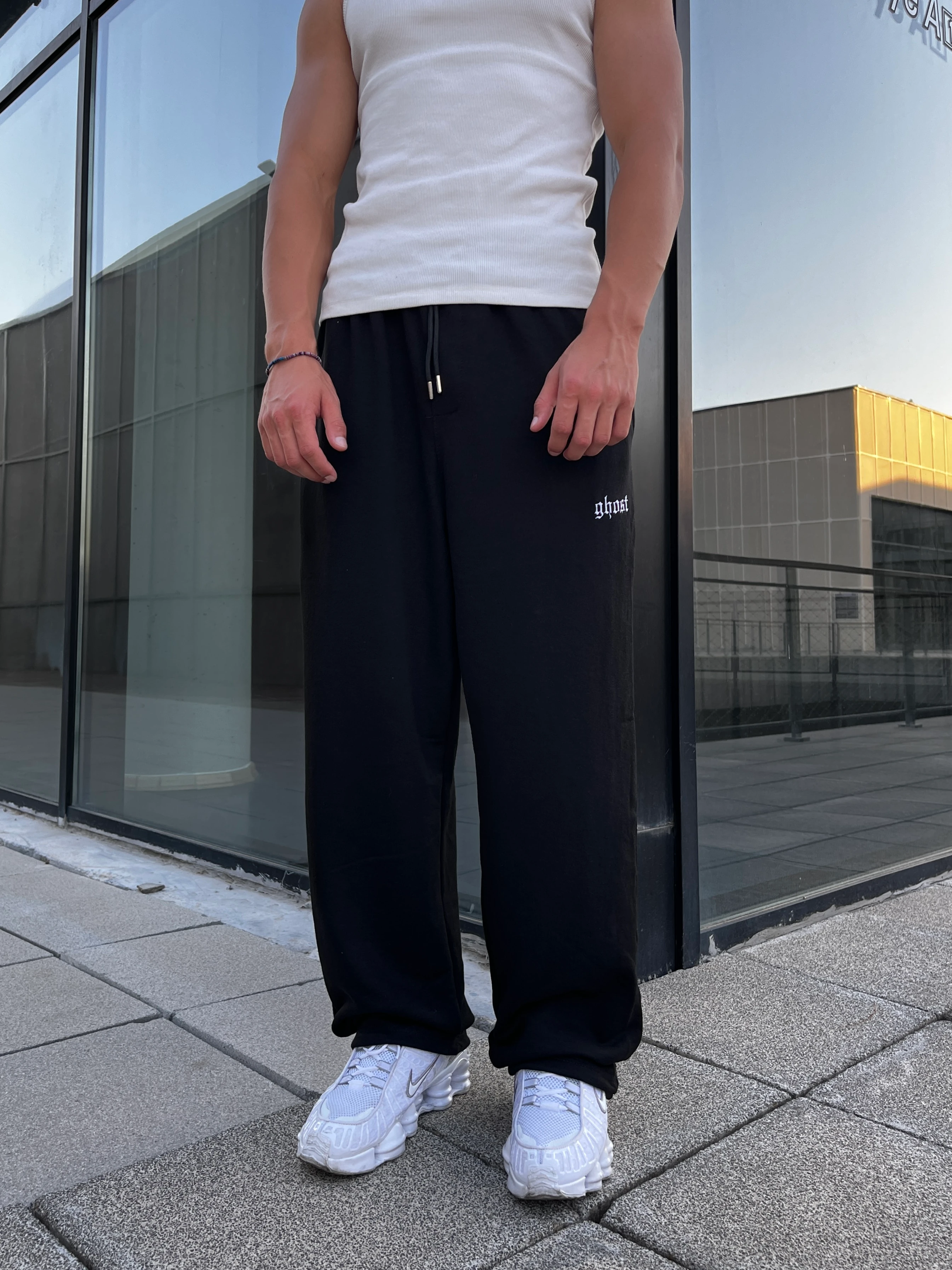 Ghost Nakışlı Paça Lastikli Siyah Baggy Eşofman G1023