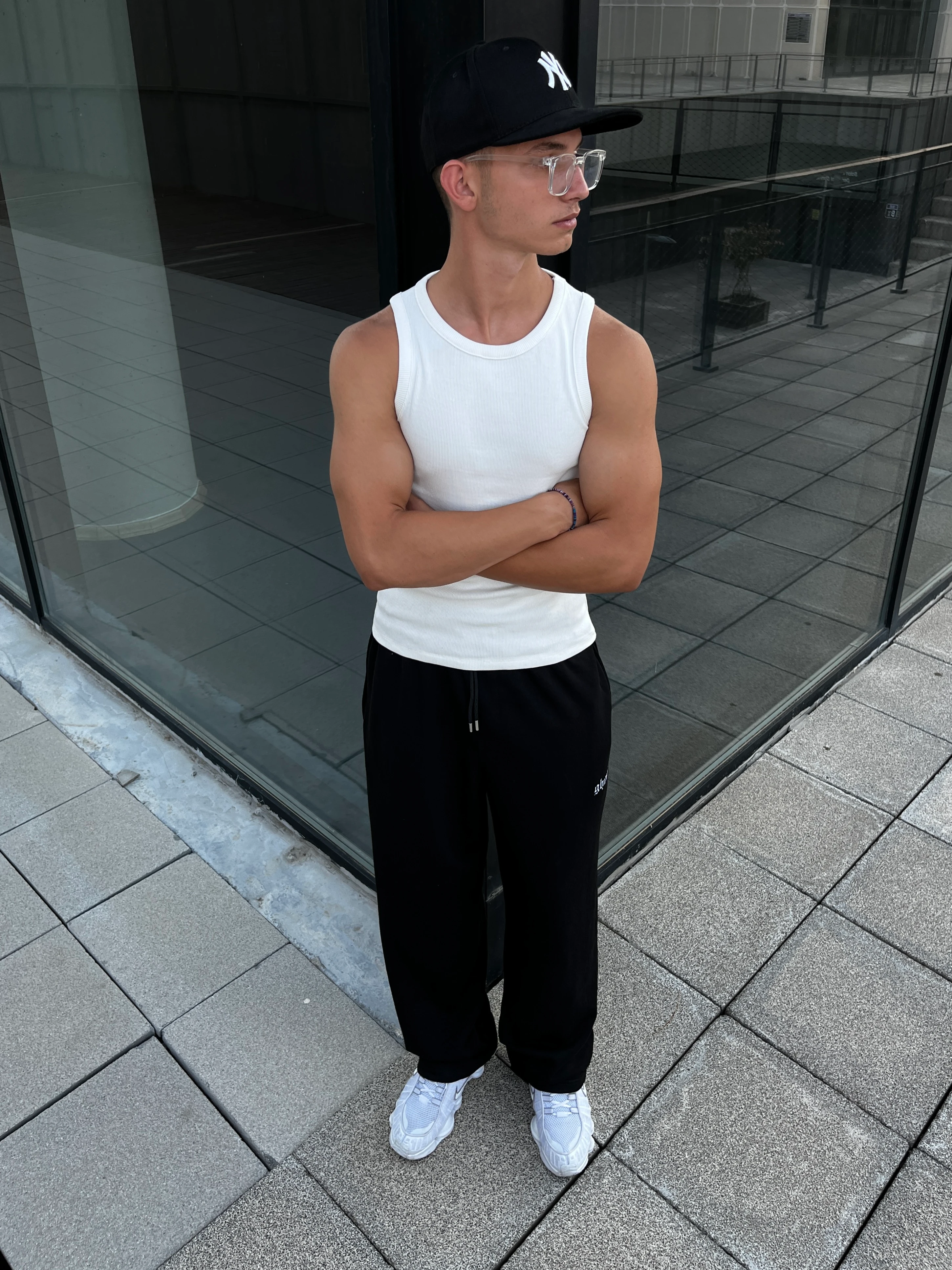 Ghost Nakışlı Paça Lastikli Siyah Baggy Eşofman G1023