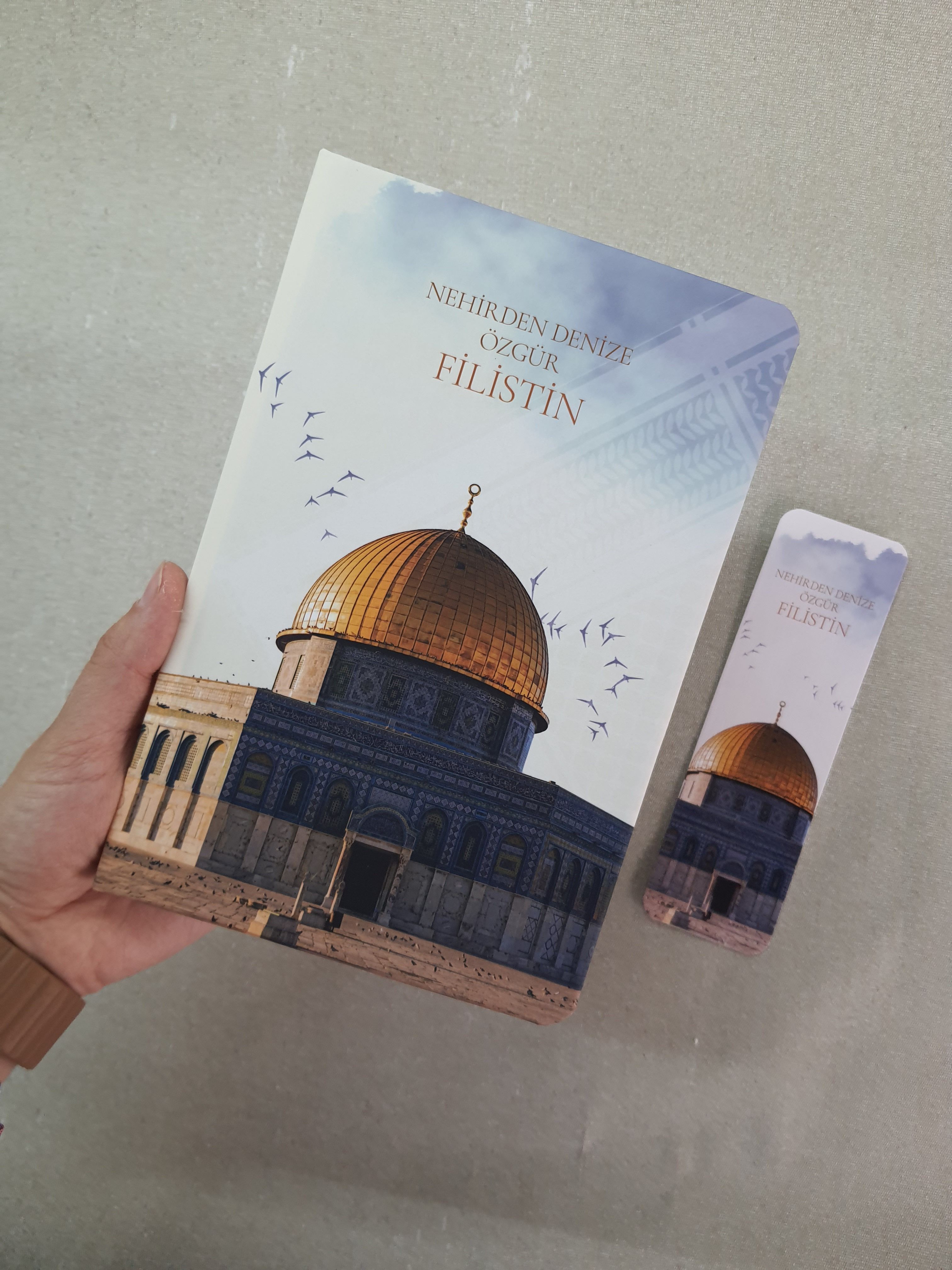 Nehirden Denize Özgür Filistin El Yapımı Ciltli Defter Sert Kapak 192 Sayfa Telifli Sanat Eseri  