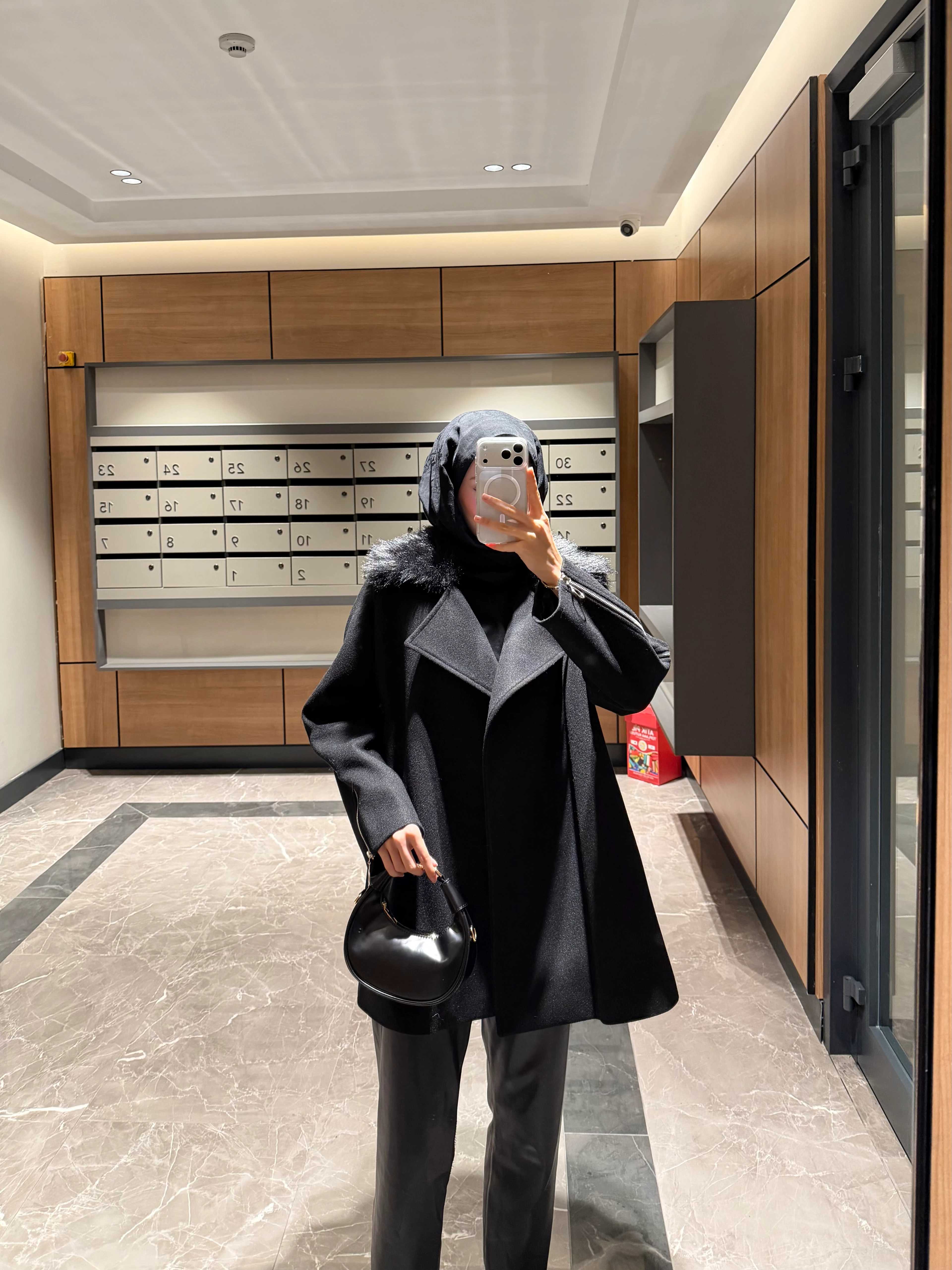 PREMİUM KÜRKLÜ KABAN SİYAH