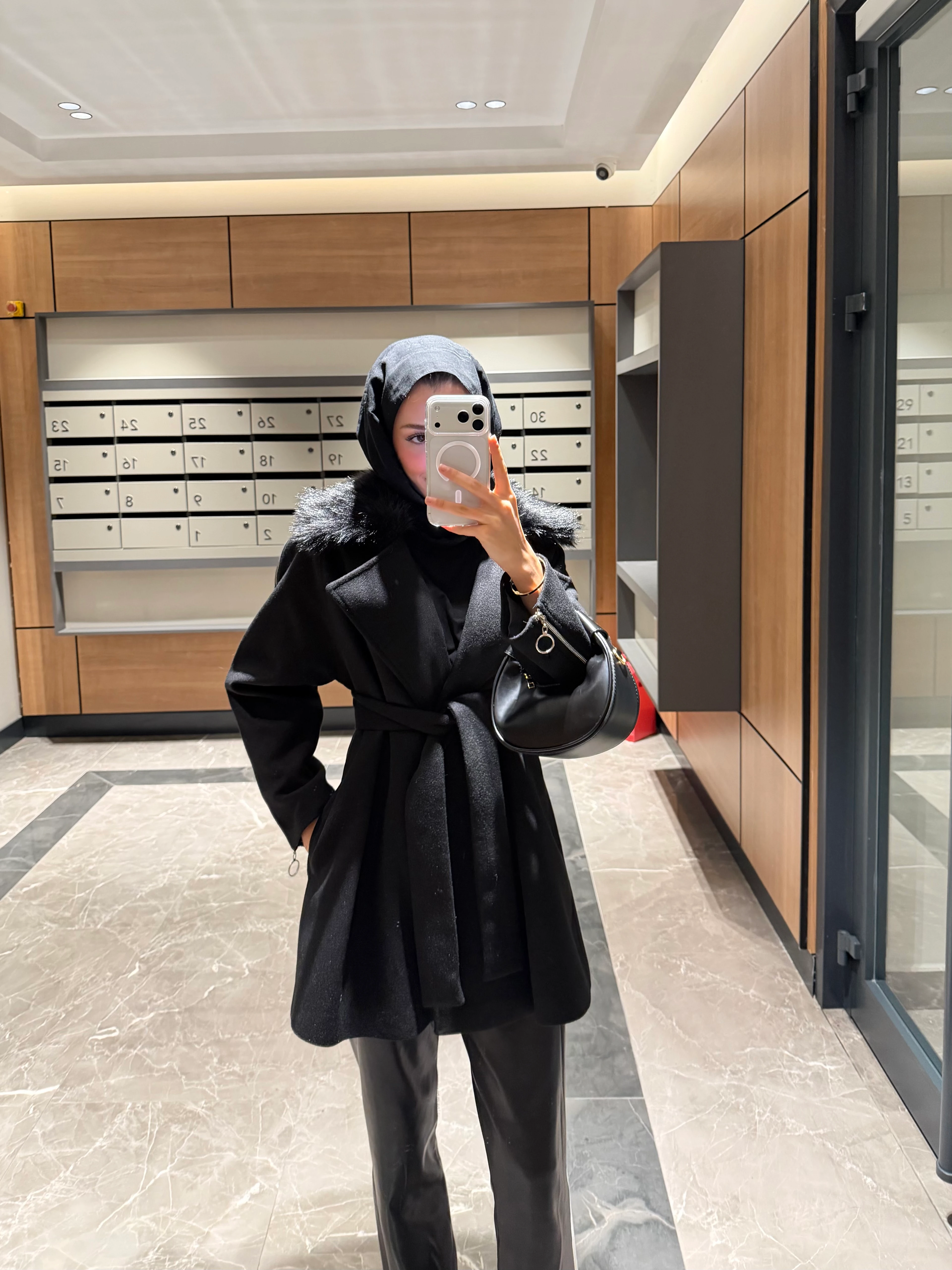 PREMİUM KÜRKLÜ KABAN SİYAH