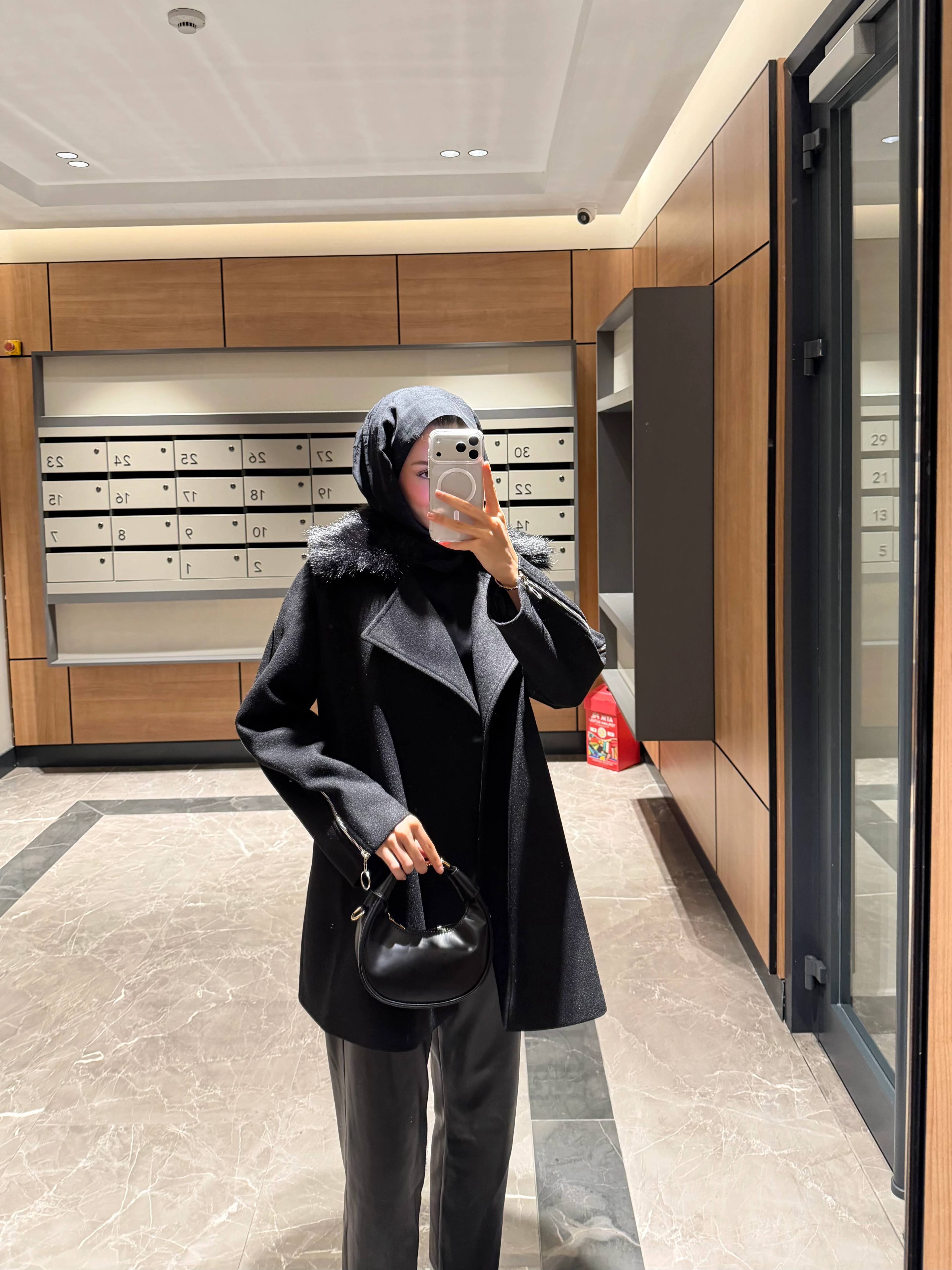 PREMİUM KÜRKLÜ KABAN SİYAH