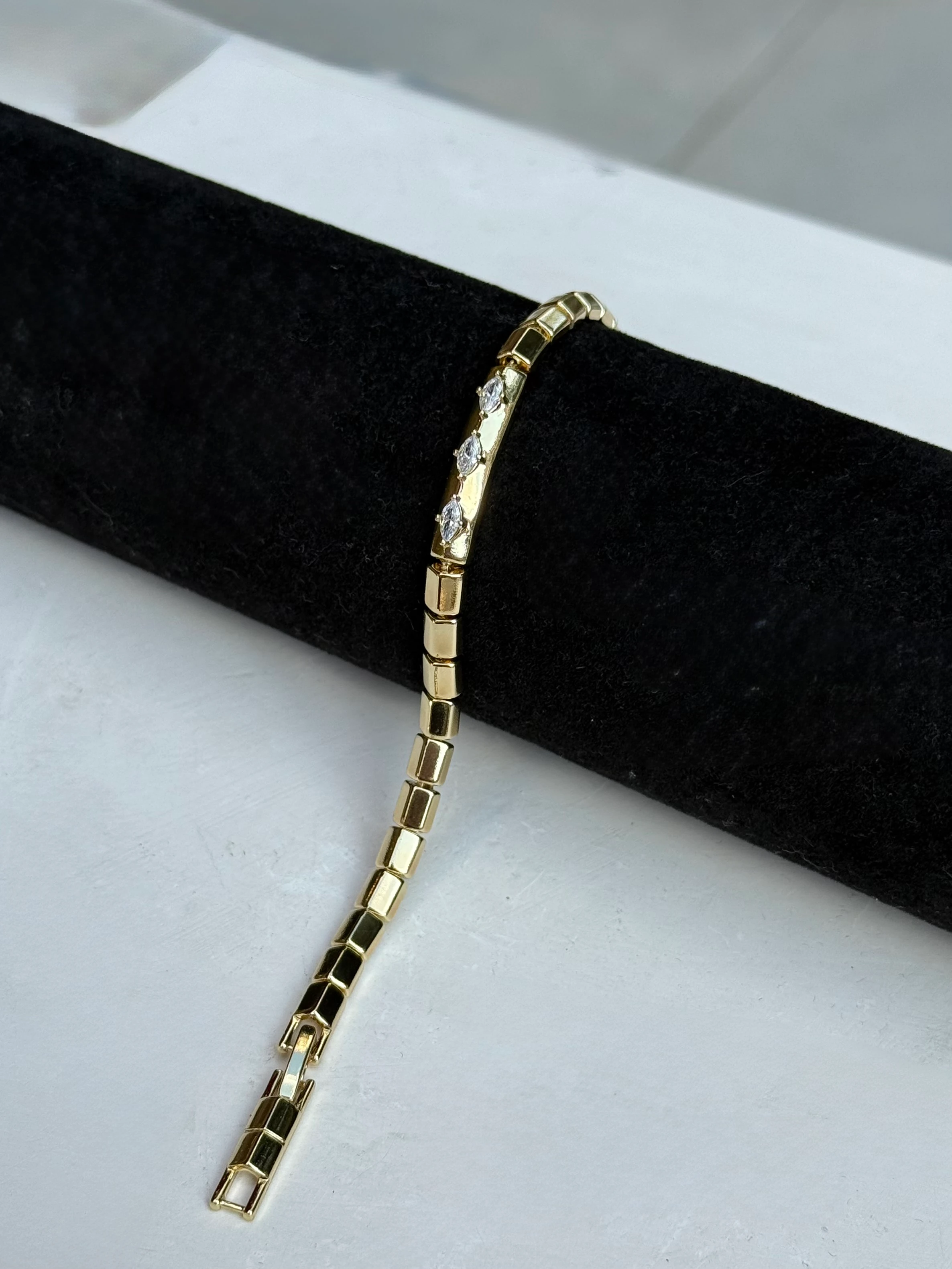 Xuping Bileklik Modeli 1078