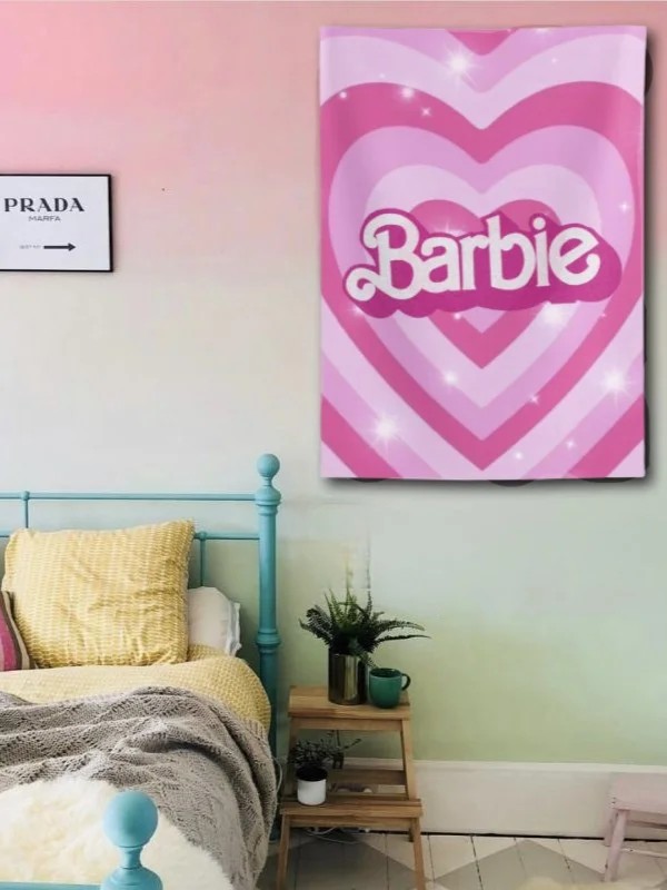 Barbie Duvar Örtüsü, Duvar Halısı