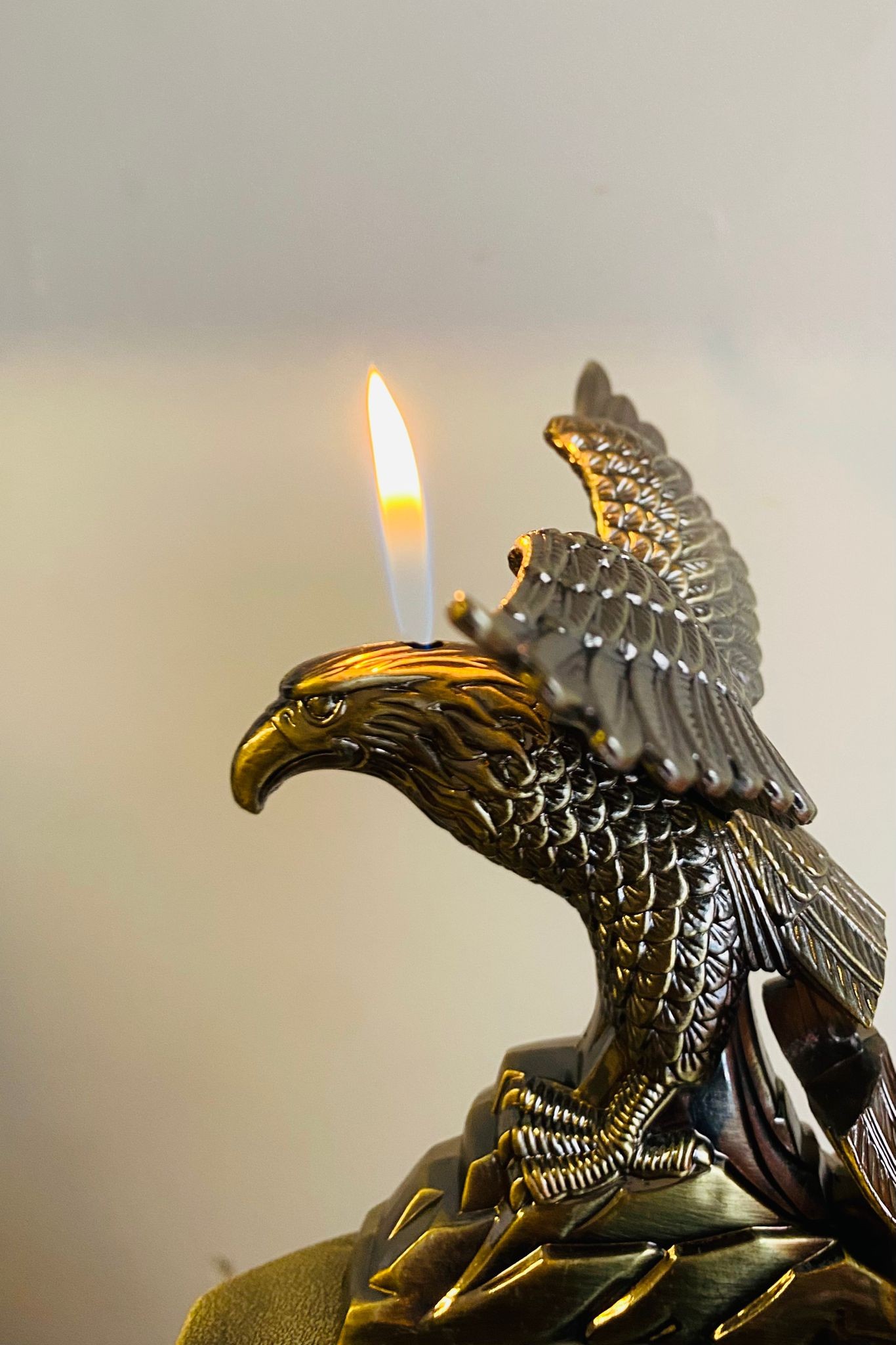 Kartal Figürlü Küllük Çakmak