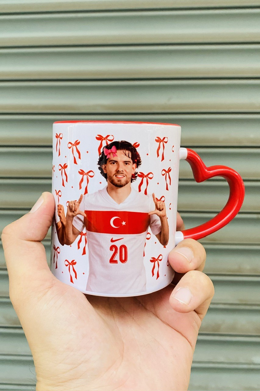 Ferdi Kadıoğlu Kırmızı Kalpli Kulplu Kupa Bardak #bizimcocuklar