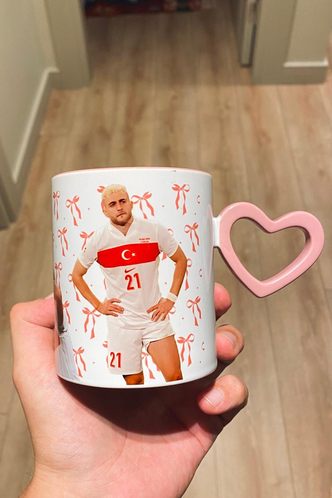 NAPMIŞIMKİNE Barış Alper Yılmaz Kalpli Kulplu Pembe Kupa Bardak #bizimcocuklar