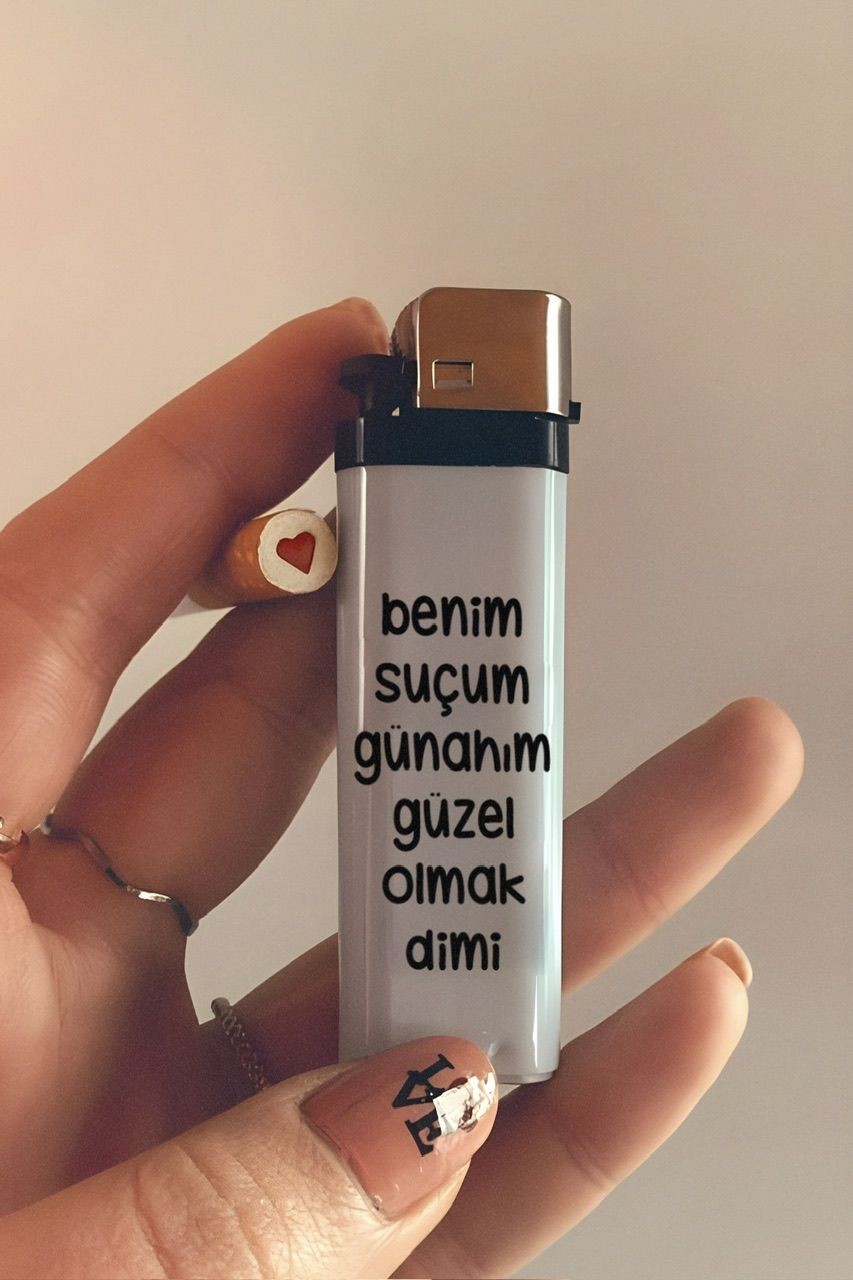 Çakmak - Beyaz Bütün Suçum Güzel Olmak