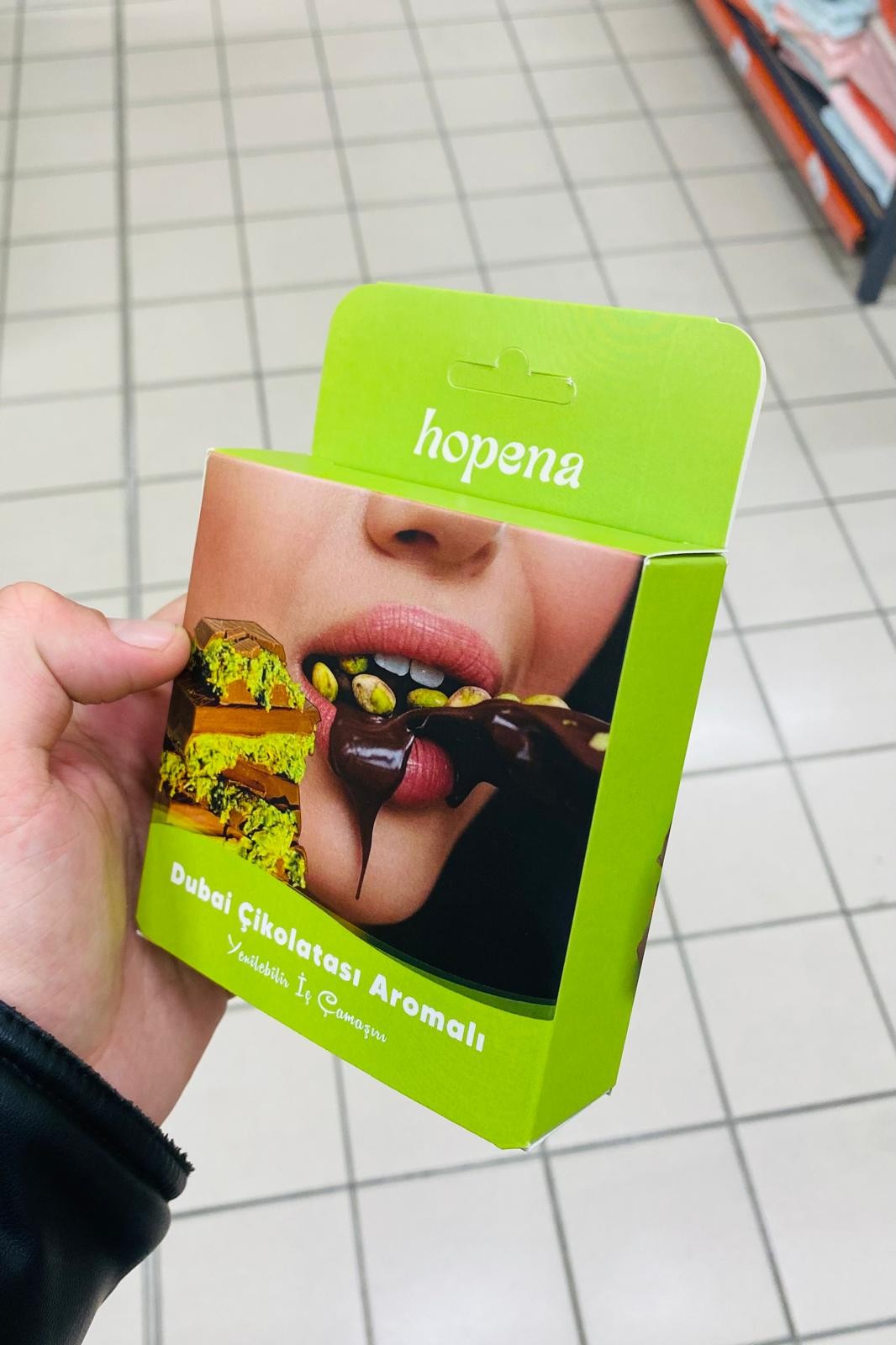 Dubai Çikolatası Aromalı Kutulu Yenilebilir İç Çamaşırı