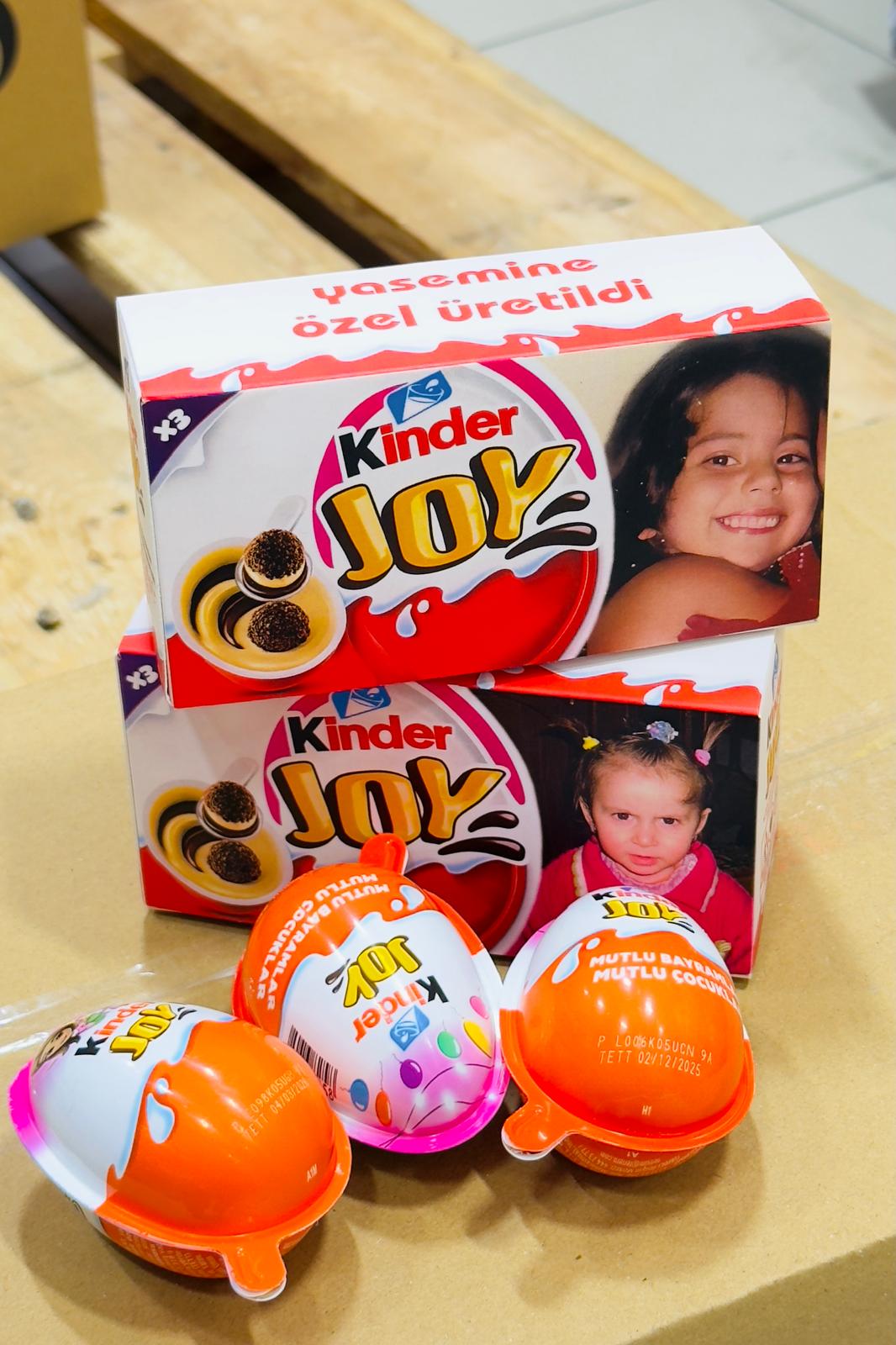 Kişiye Özel Kutu İçerisinde Kinder Joy Seti