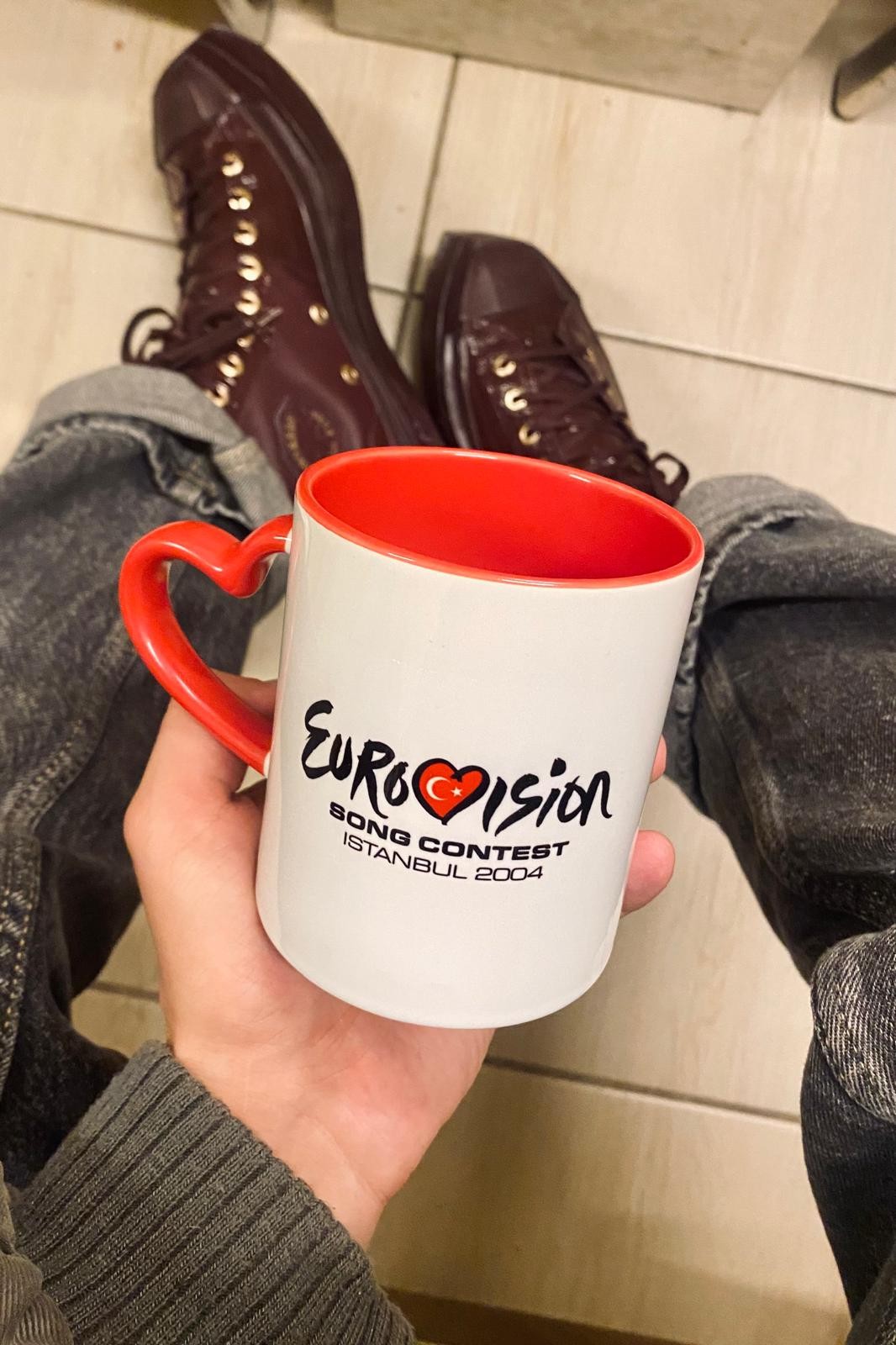 Eurovision İstanbul 2004 Kırmızı Kalpli Porselen Kupa Bardak