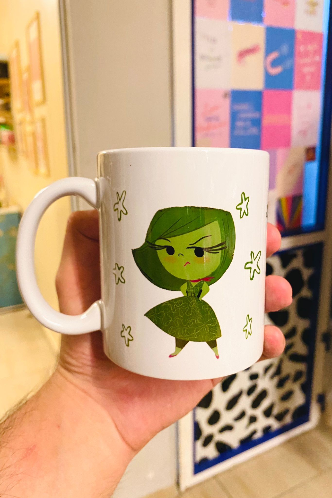 Beyaz Kupa- Inside Out Disgust Ters Yüz Tiksinti
