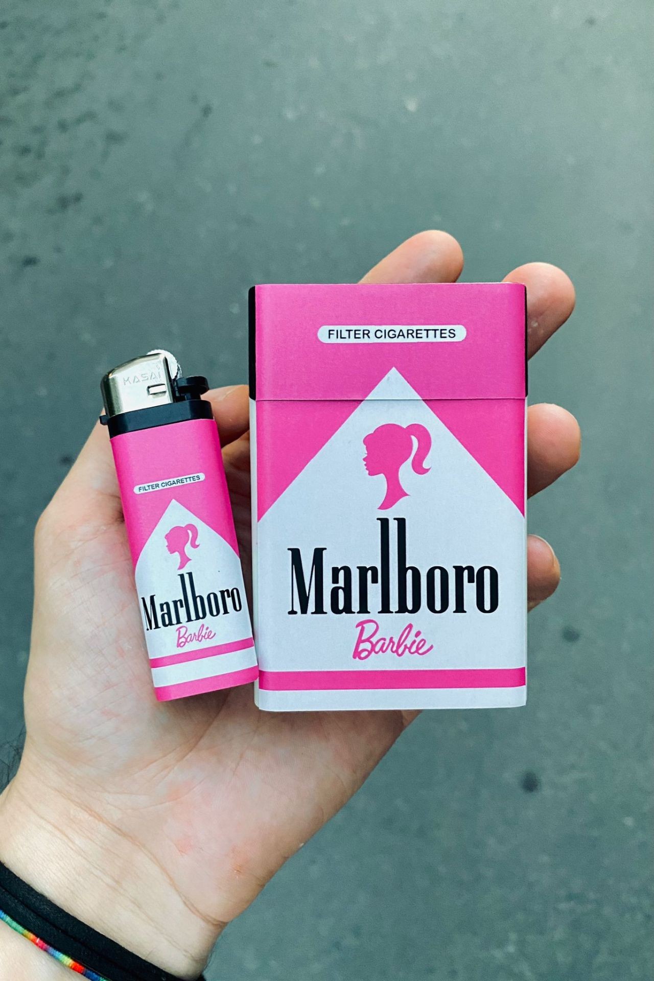 2'li Çakmak - Sigara Tabakası Seti MARLBORO BARBIE