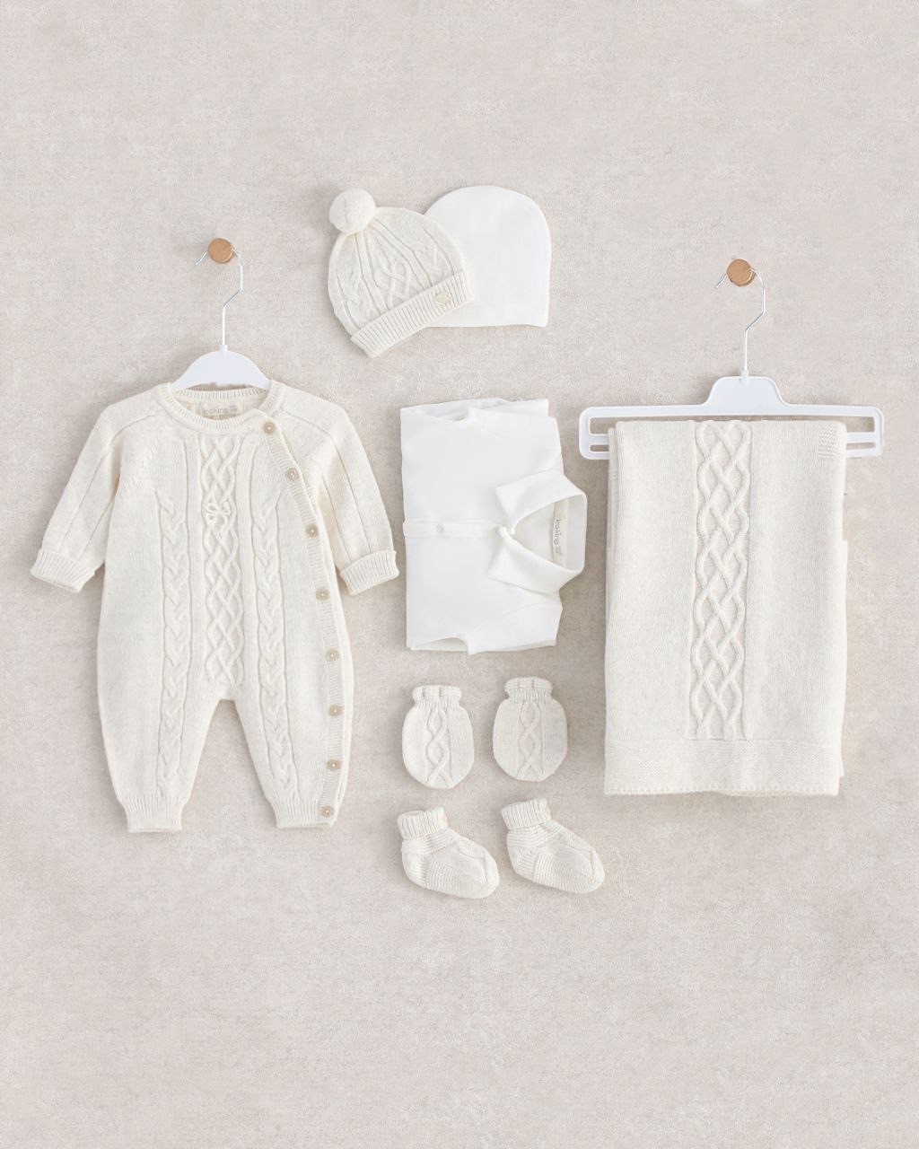 Taylor Tricot Newborn Set