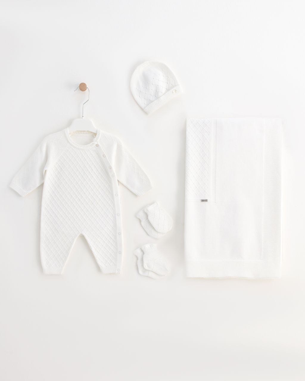 Barney Tricot Newborn Set