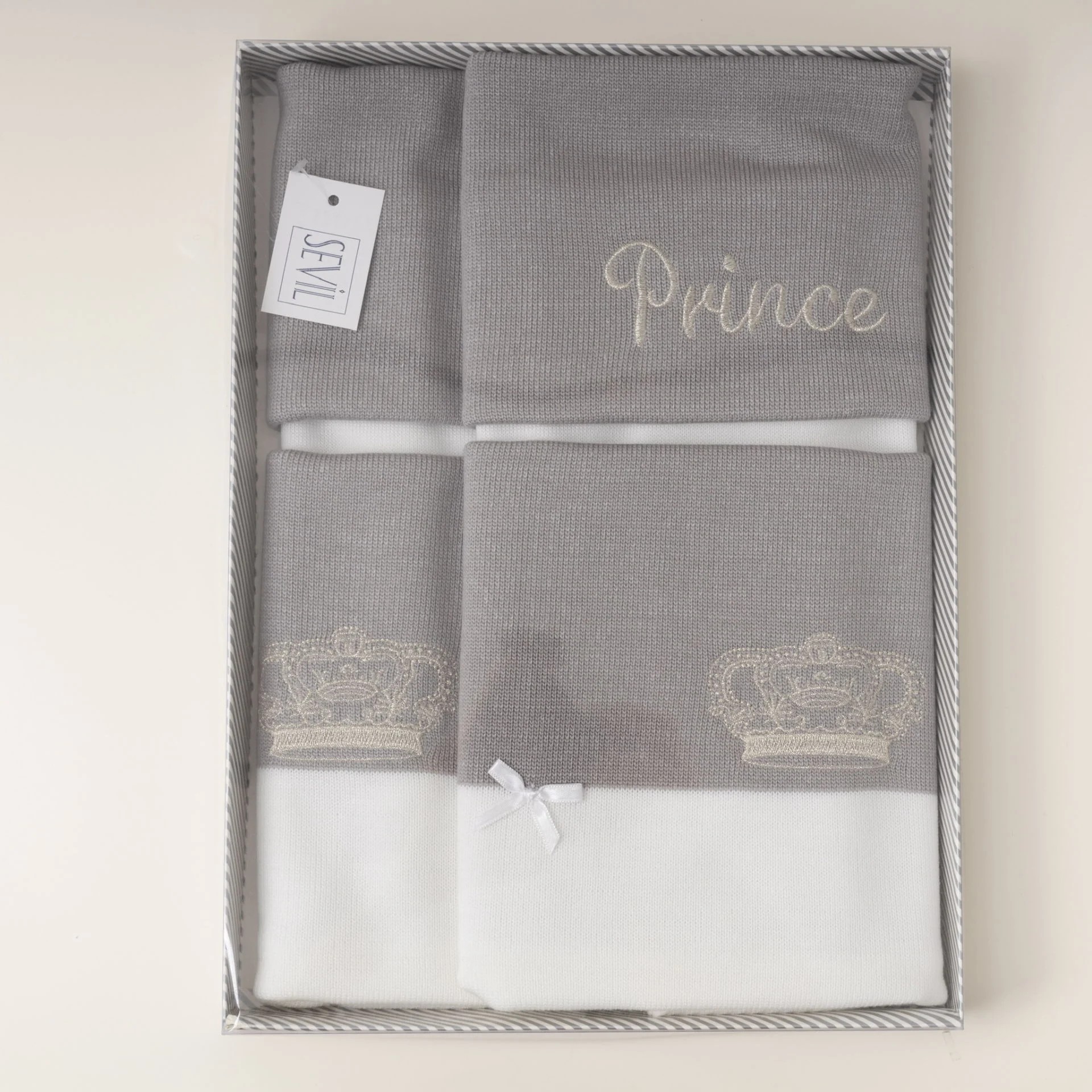 Prince Lux Tricot Blanket