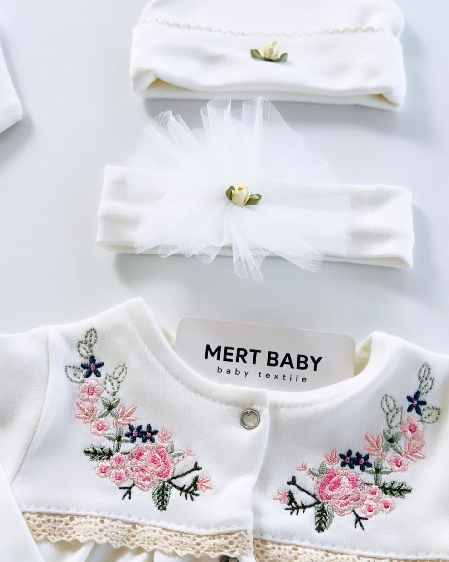 Emma Flowers Newborn Set 