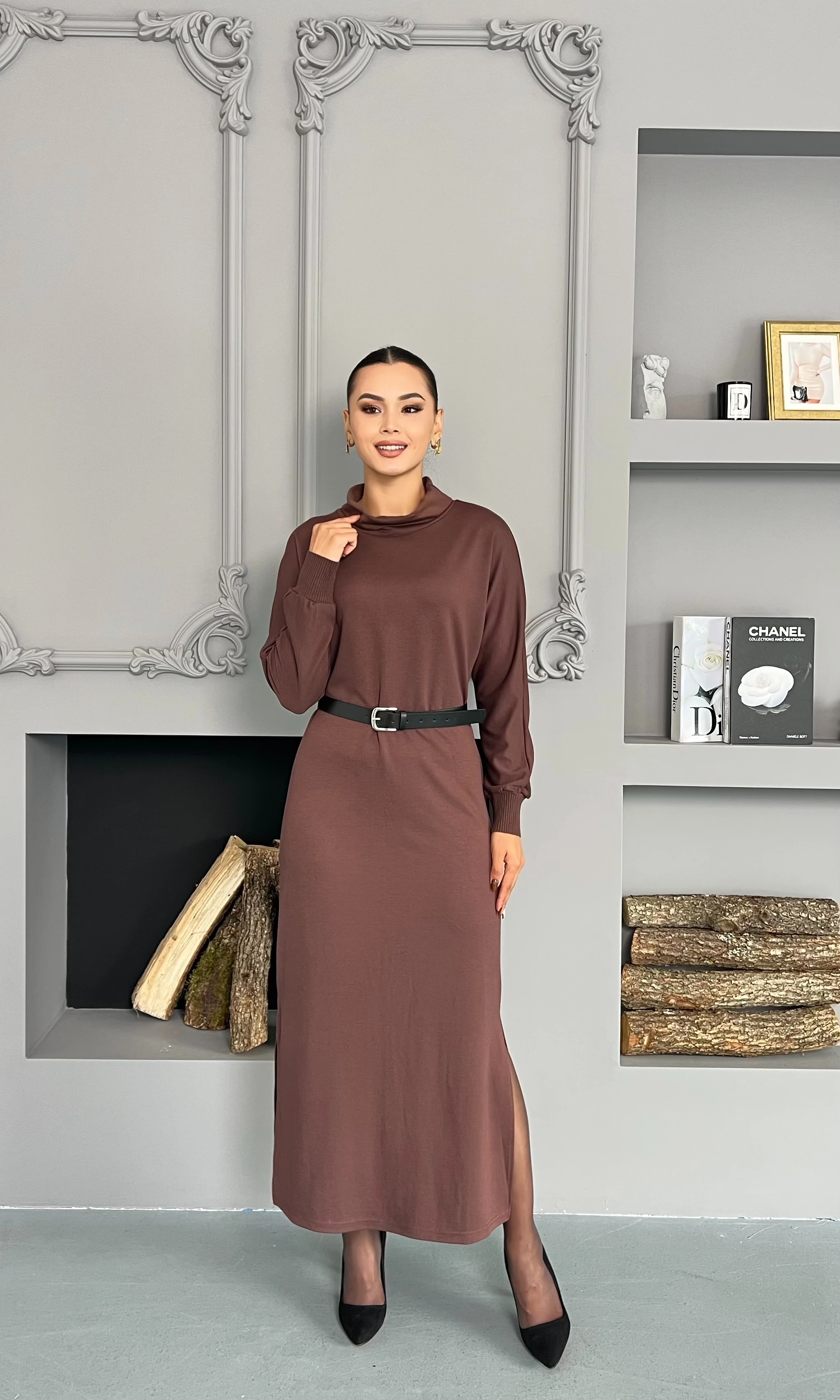 Yırtmaç Detaylı Basıc Elbise - kahverengi