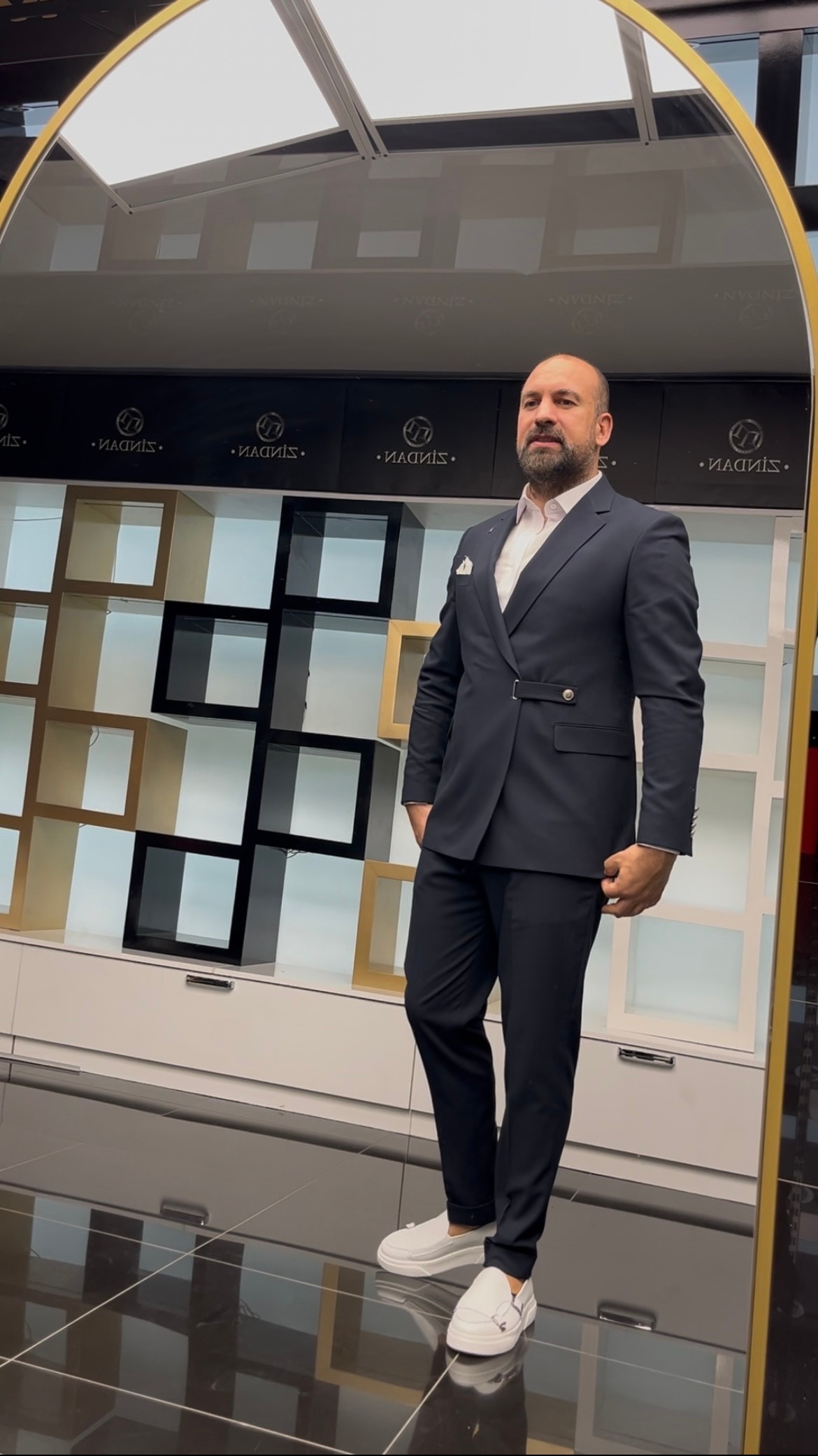 Modellİ Kemerli Takım Lacivert