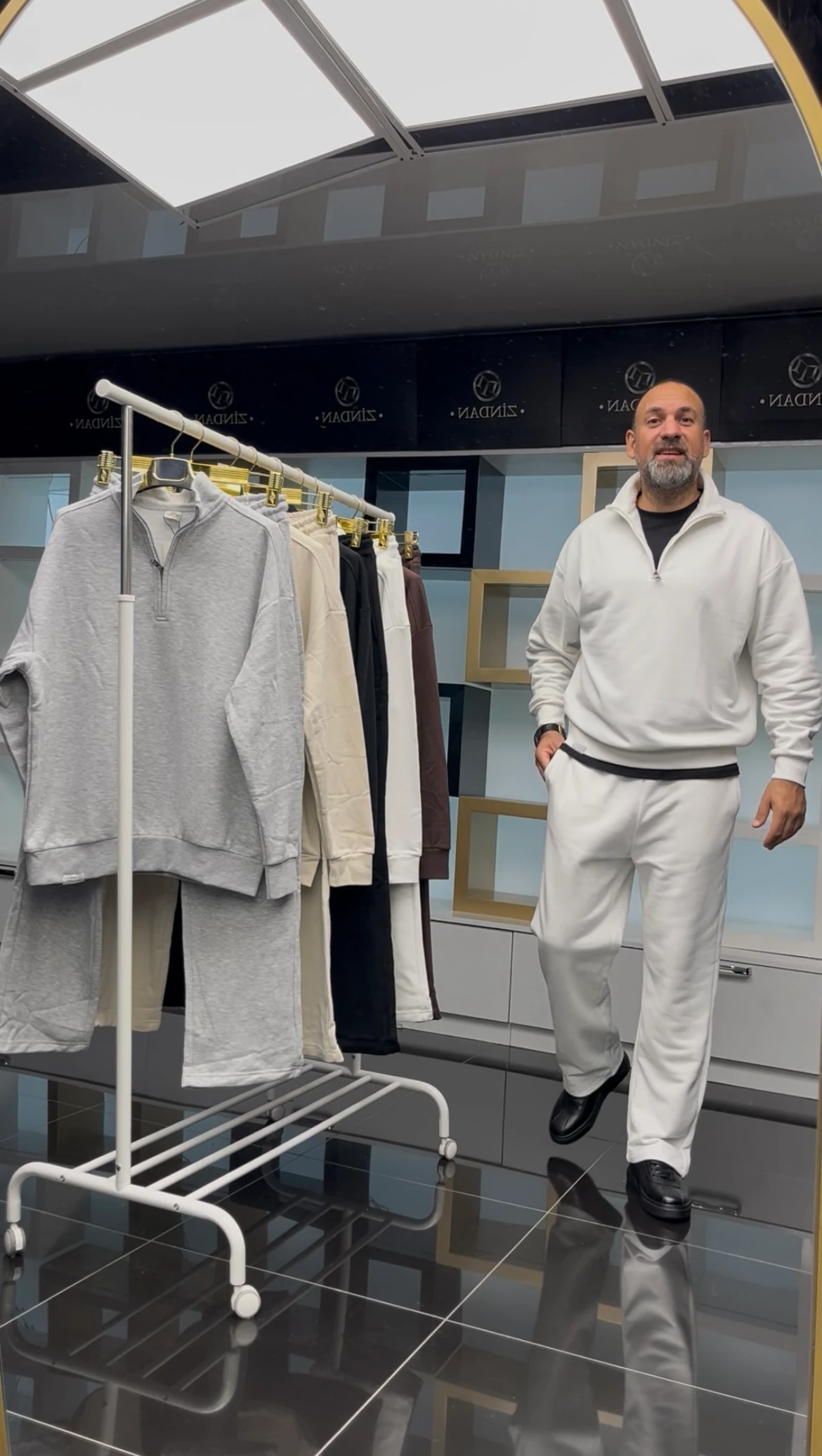 Fermuarlı Bol Paça Eşofman Takım Beyaz 