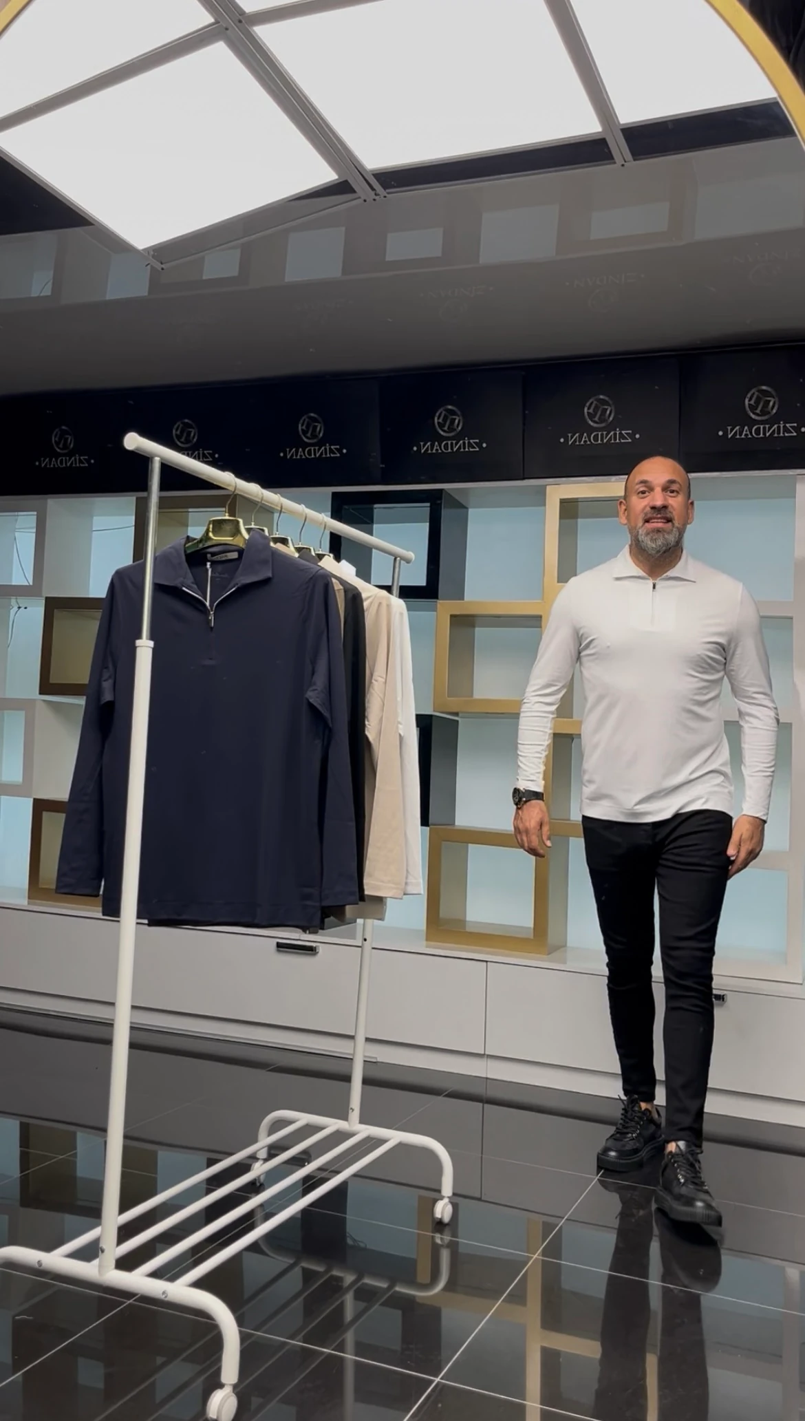 Fermuarlı İnce Sweatshirt Beyaz