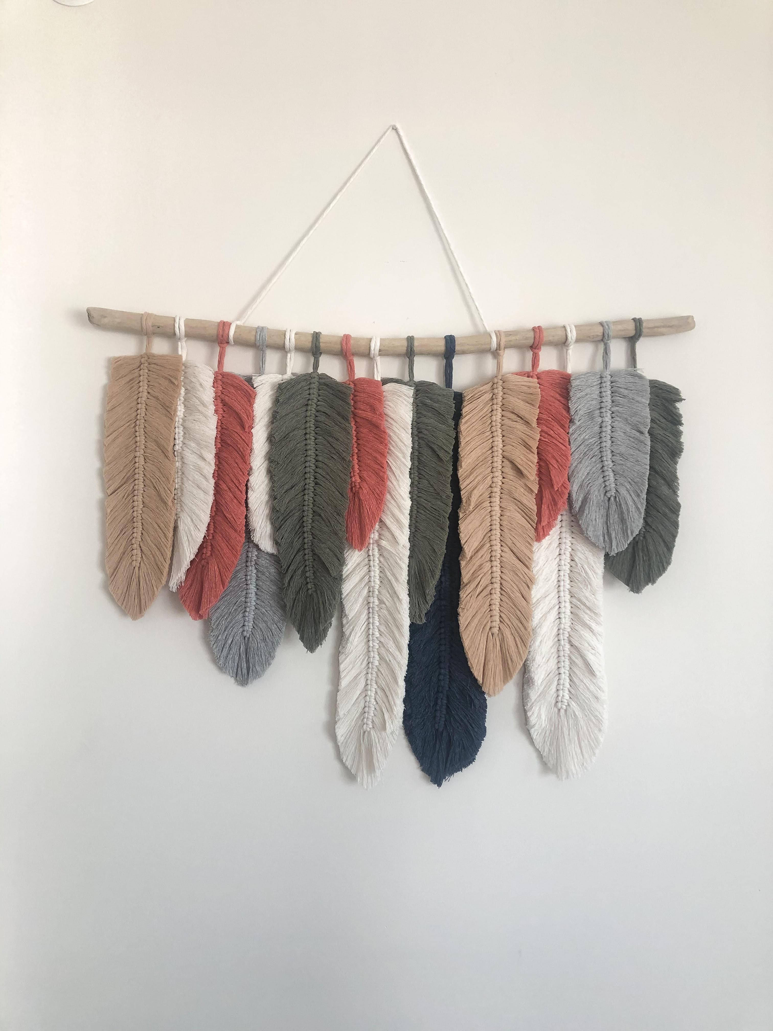 RENKLIYAPRAK   I   Large Macrame Feather Wall Hanging, Woven Leaf Suspension, Yarn Wall Decor, Colorful Tapestry, Boho Fiber Wall Art, Gift for Mother day