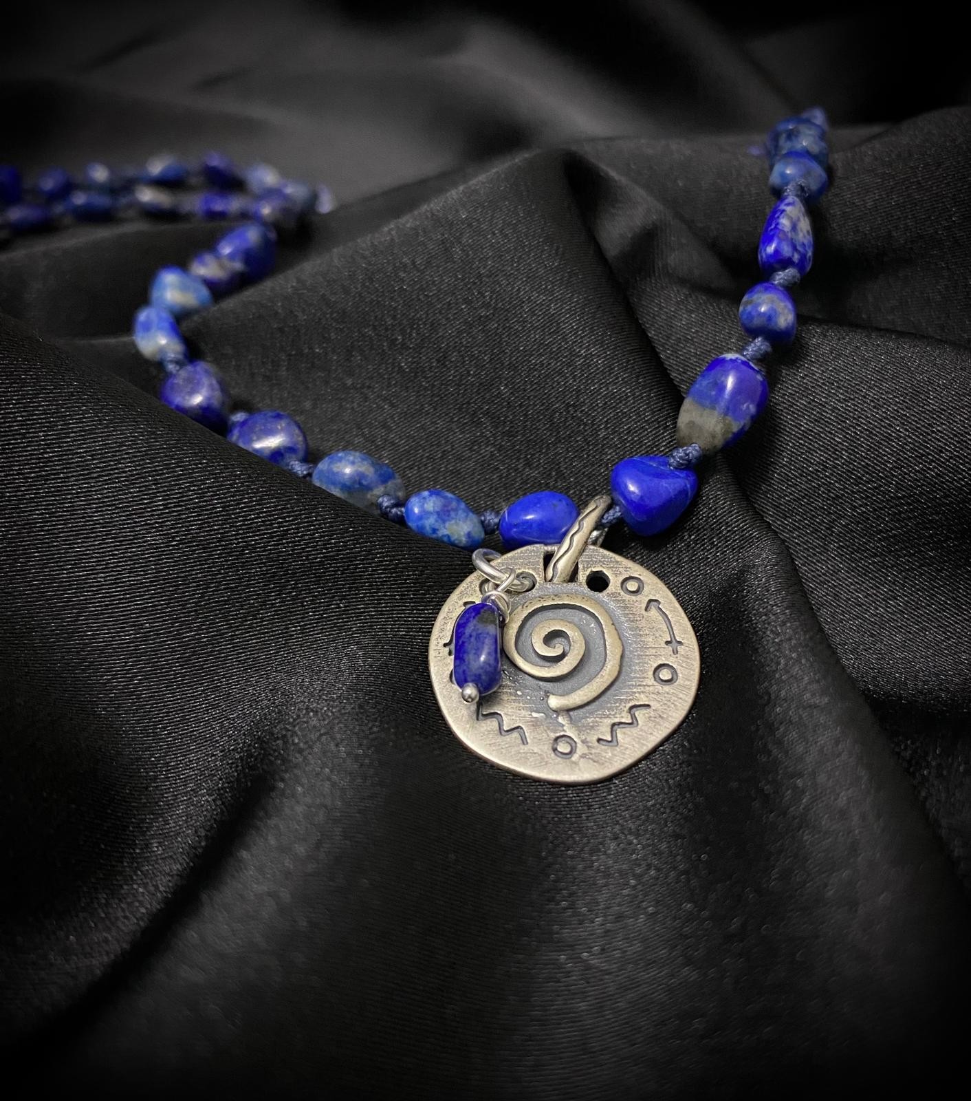 Lapis Lazuli Gümüş Kolye