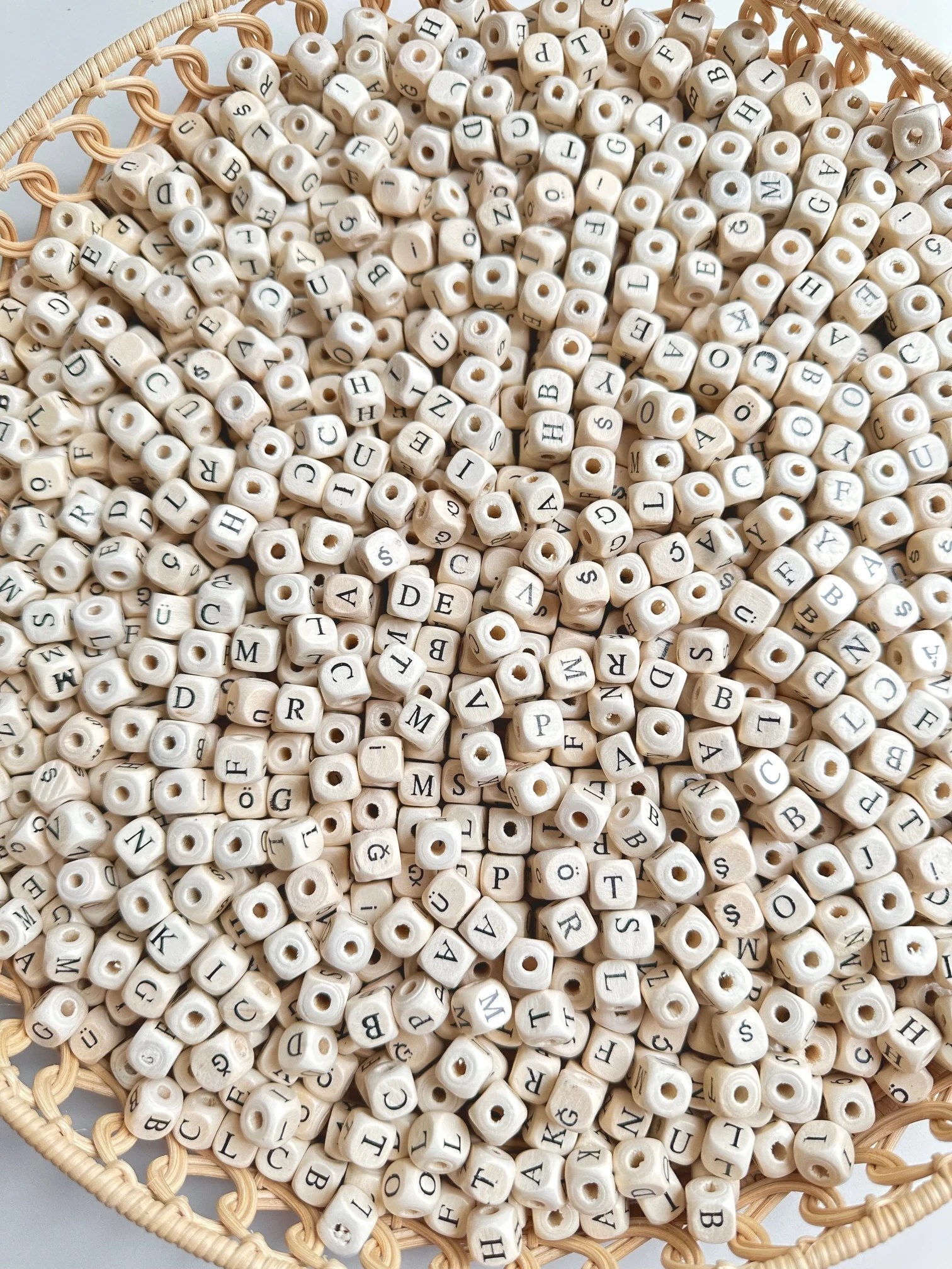 Ahşap Küp Kare Boncuk(10mm) 155 Adet