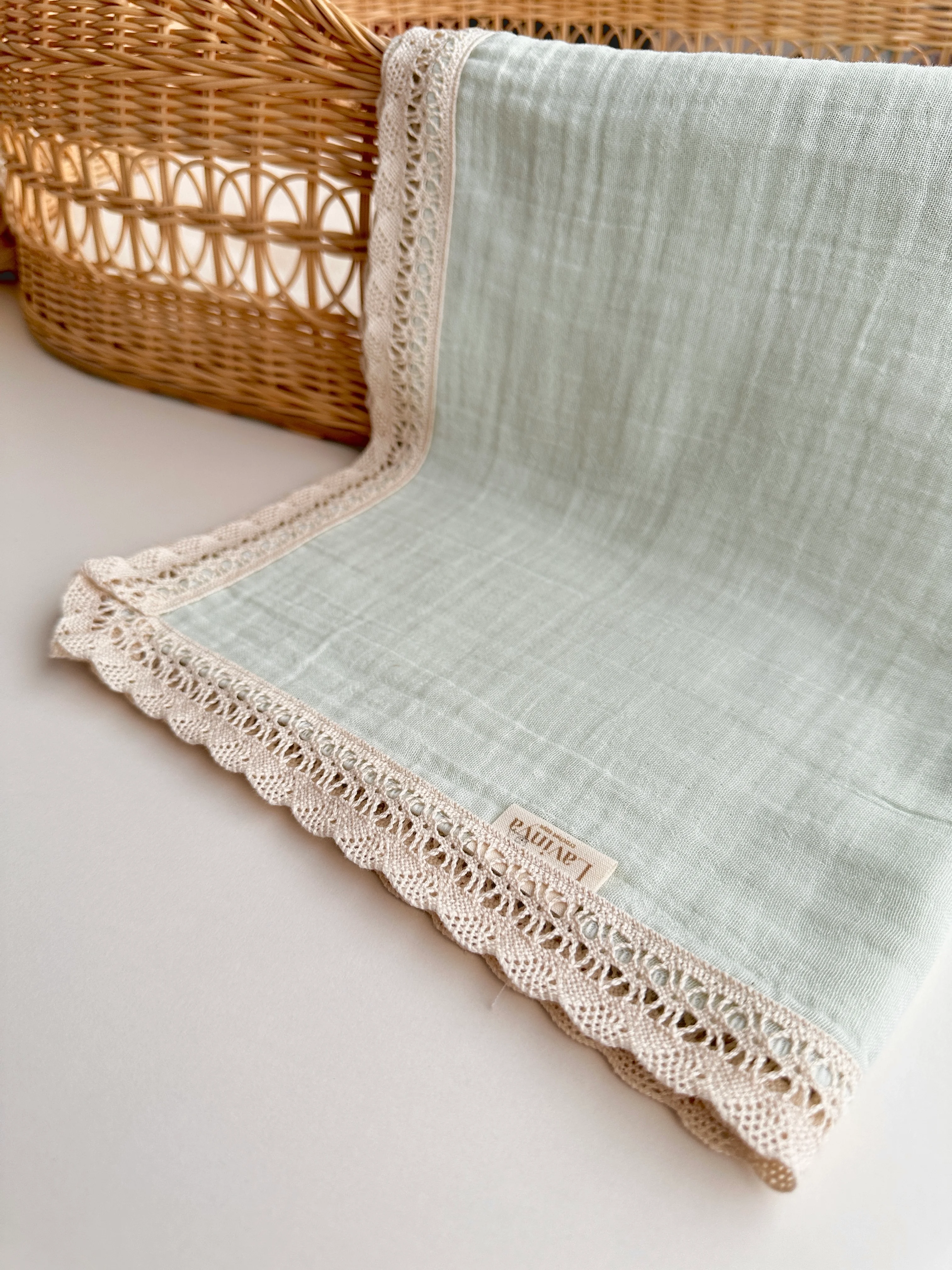 Naturel Mint Yeşili Çift Katlı Müslin Örtü