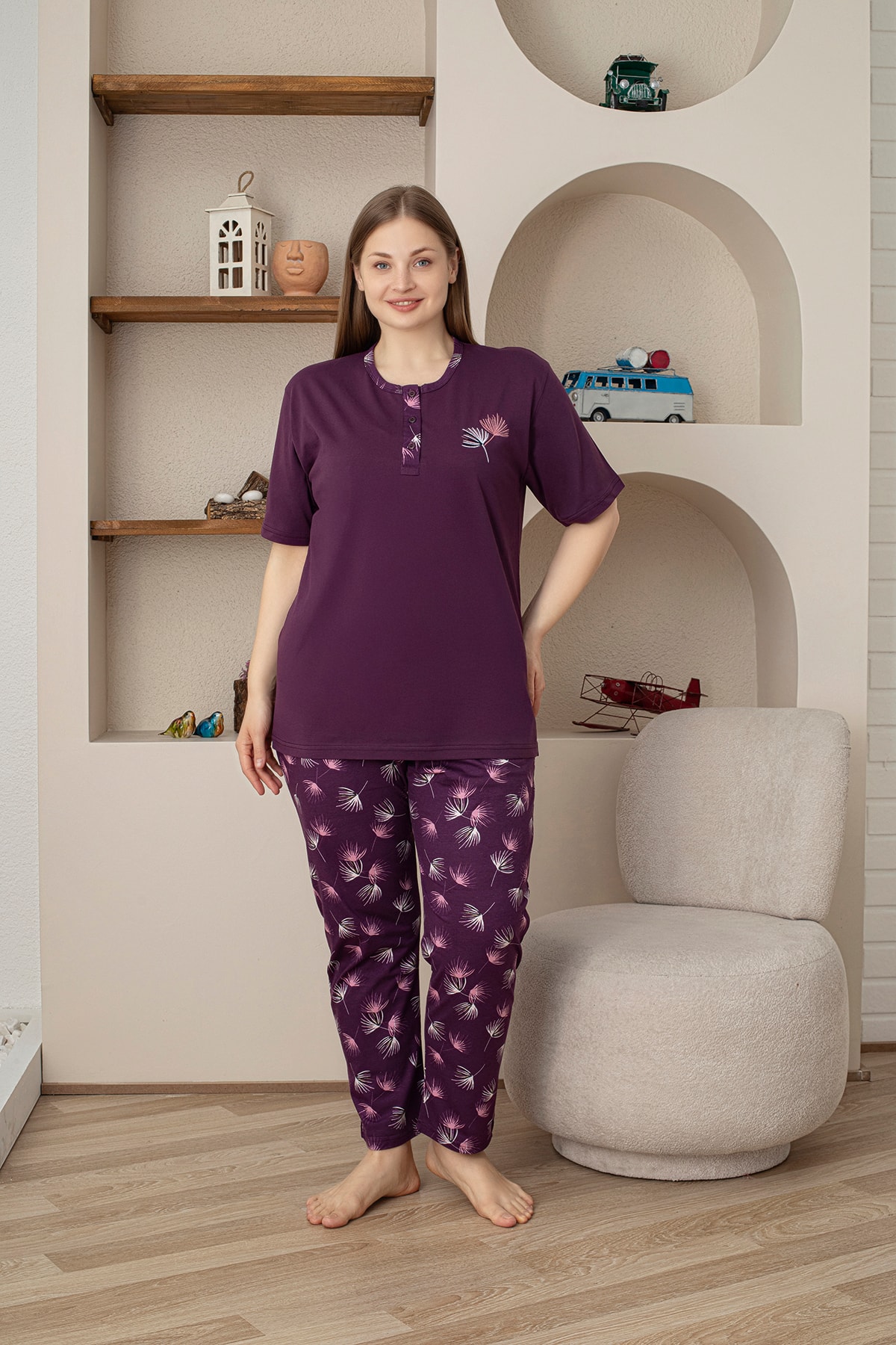 Büyük Beden Pamuklu Pijama Takımı - mor çiçek desenli üç düğmeli kısa kollu