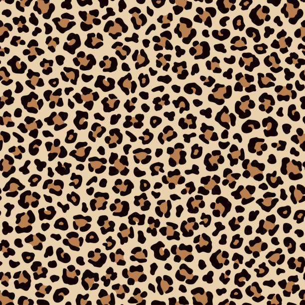 leopar desenli v yaka