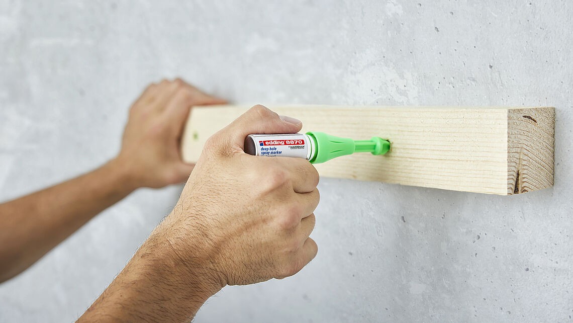 Edding E-8870 Montaj Deliği Sprey Işaretleyici