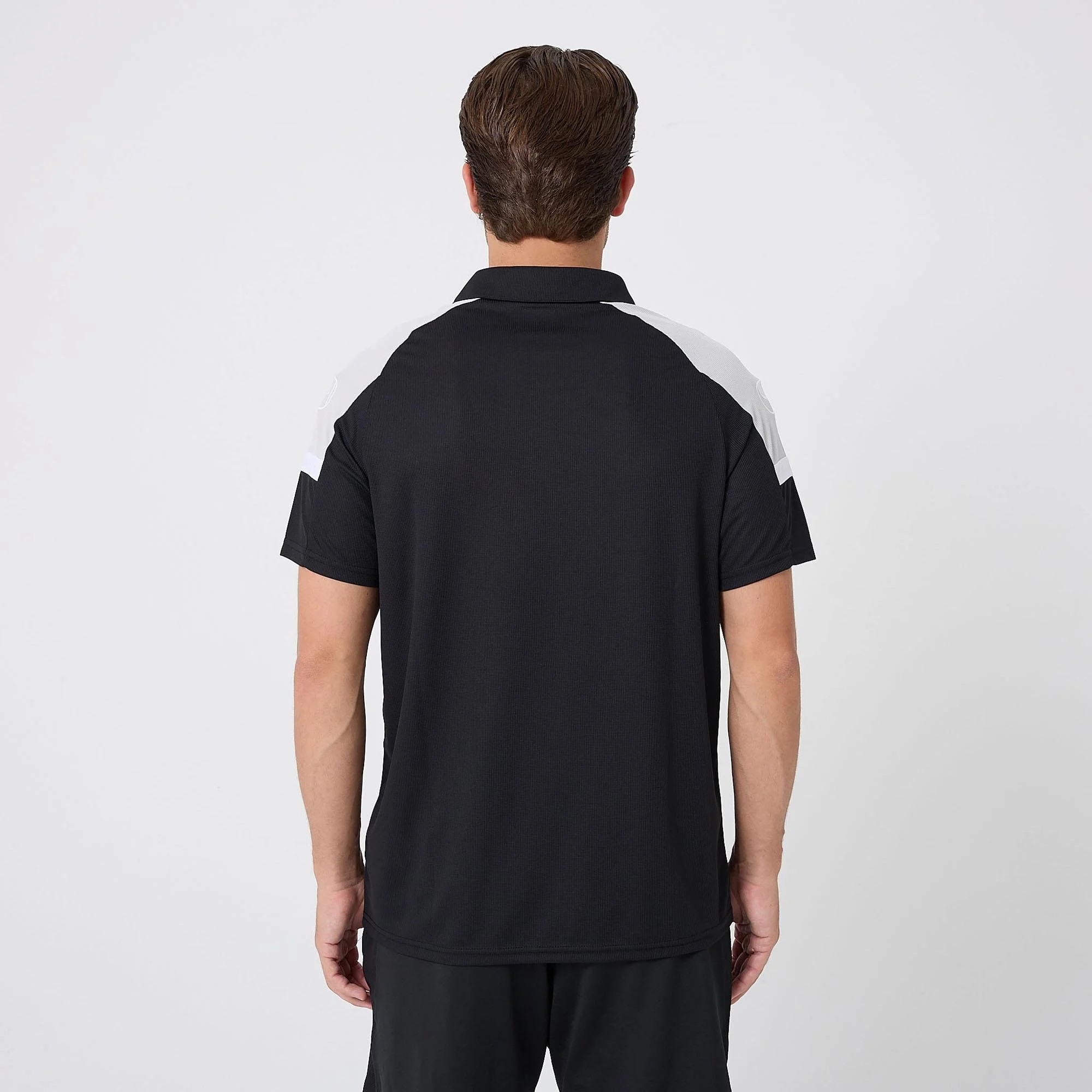 UHLSPORT ENERGY POLO YAKA KAMP TİŞÖRT SİYAH