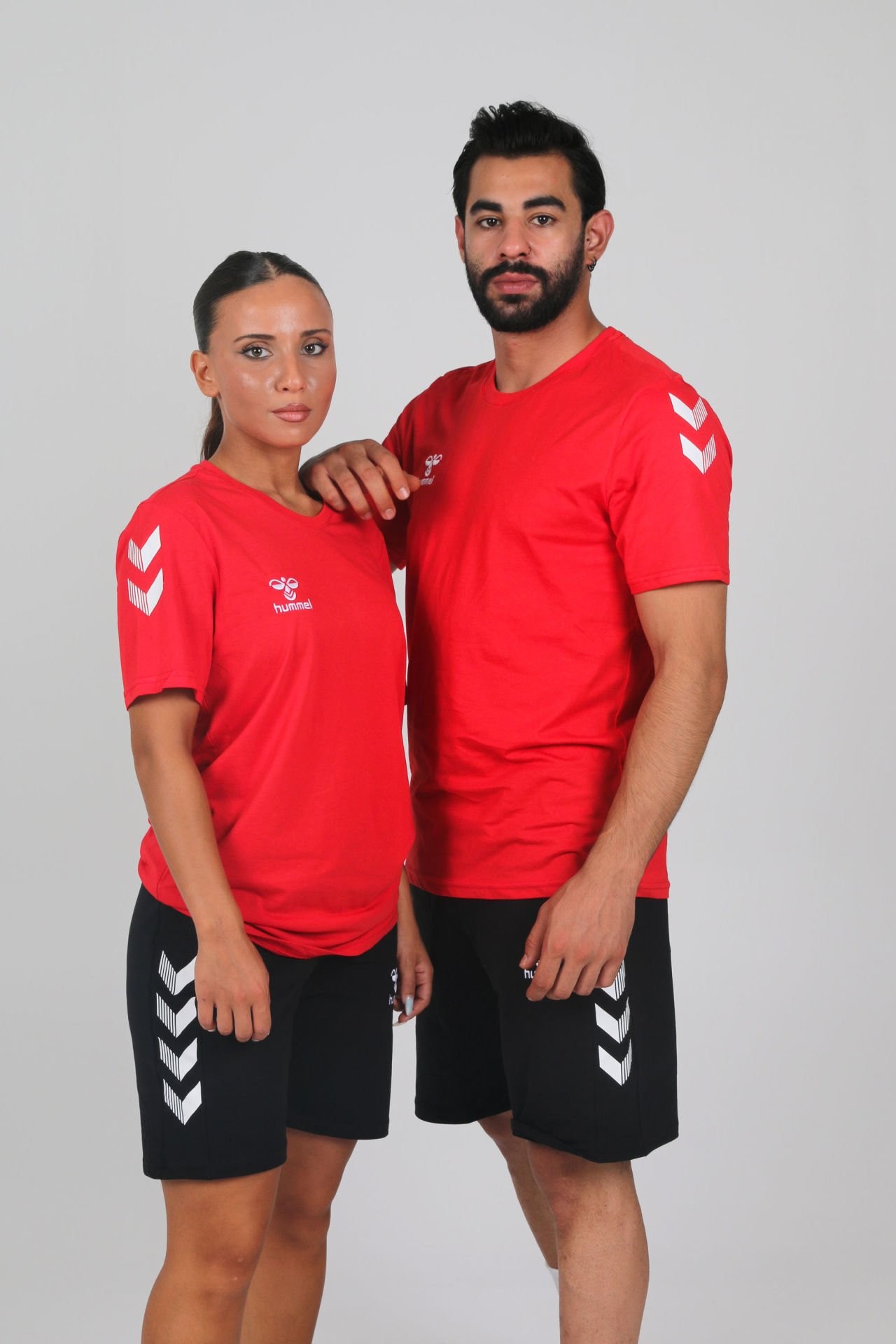 HUMMEL ARMİN PAMUKLU BİSİKLET YAKA TİŞÖRT KIRMIZI