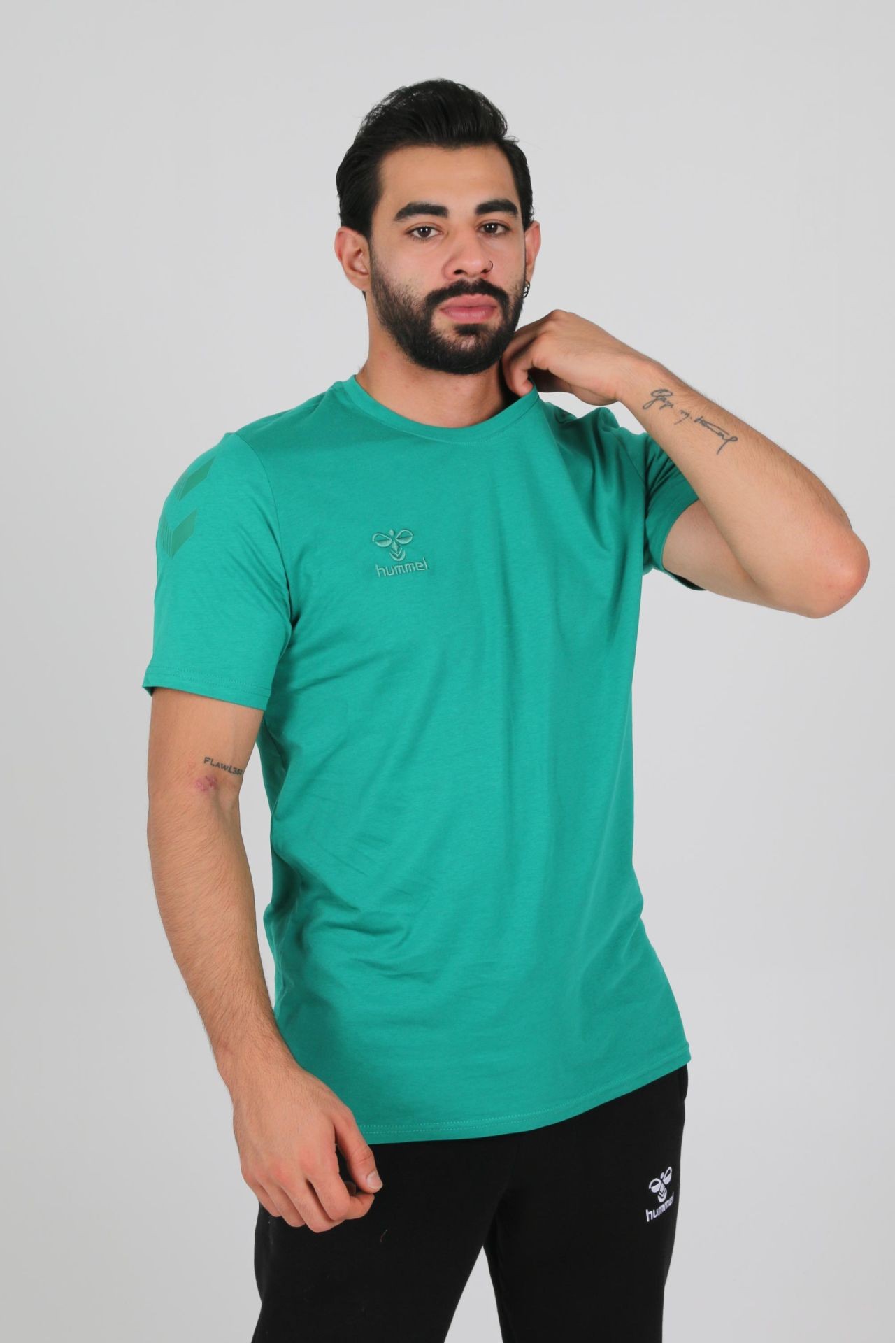 HUMMEL ARMİN PAMUKLU BİSİKLET YAKA TİŞÖRT YEŞİL