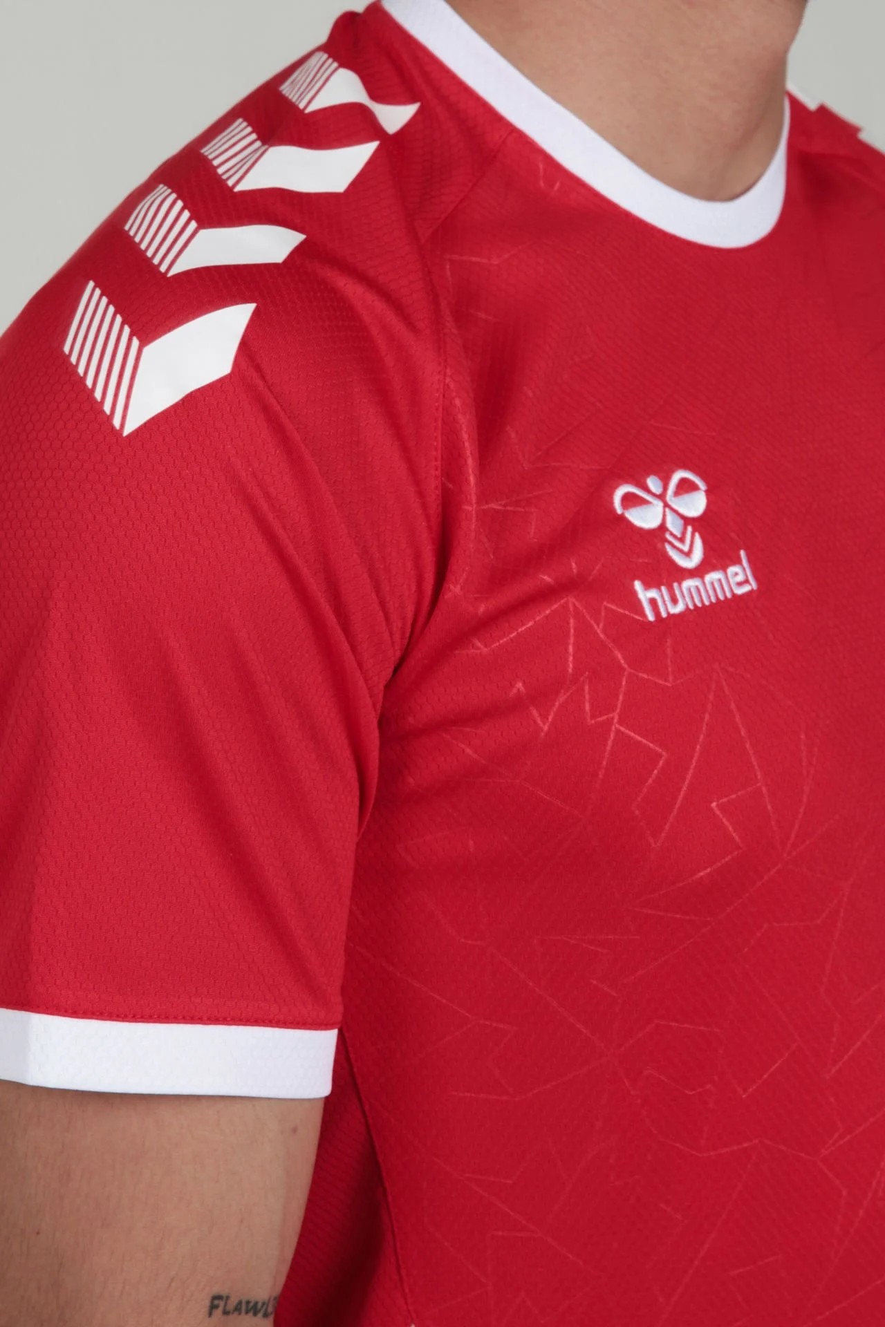 HUMMEL DREAM ANTRENMAN TİŞÖRT KIRMIZI