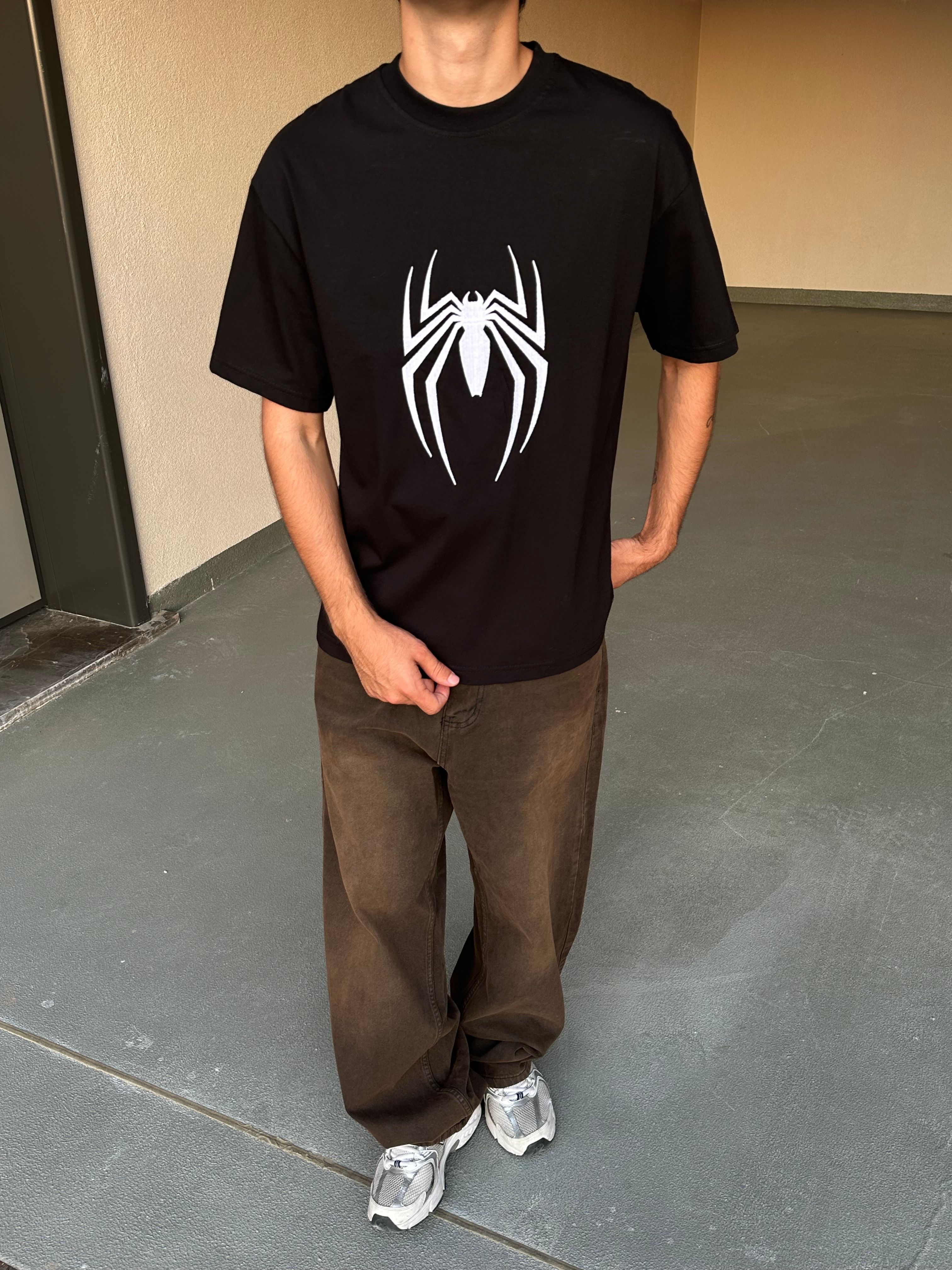 Spider Nakışlı Premium Oversize Tişört - Siyah