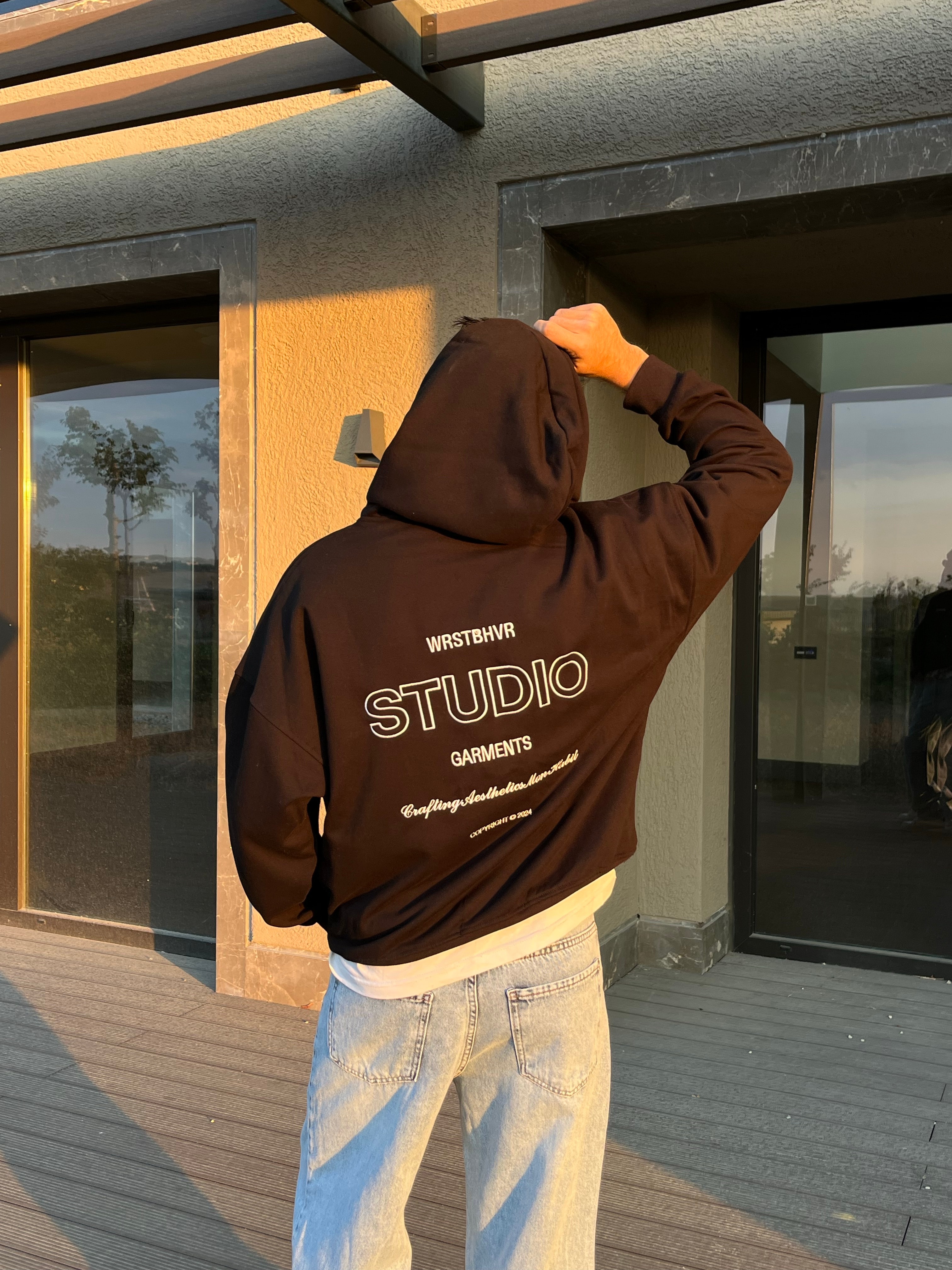 WRSTH Studio Nakışlı Siyah Oversize Sweatshirt