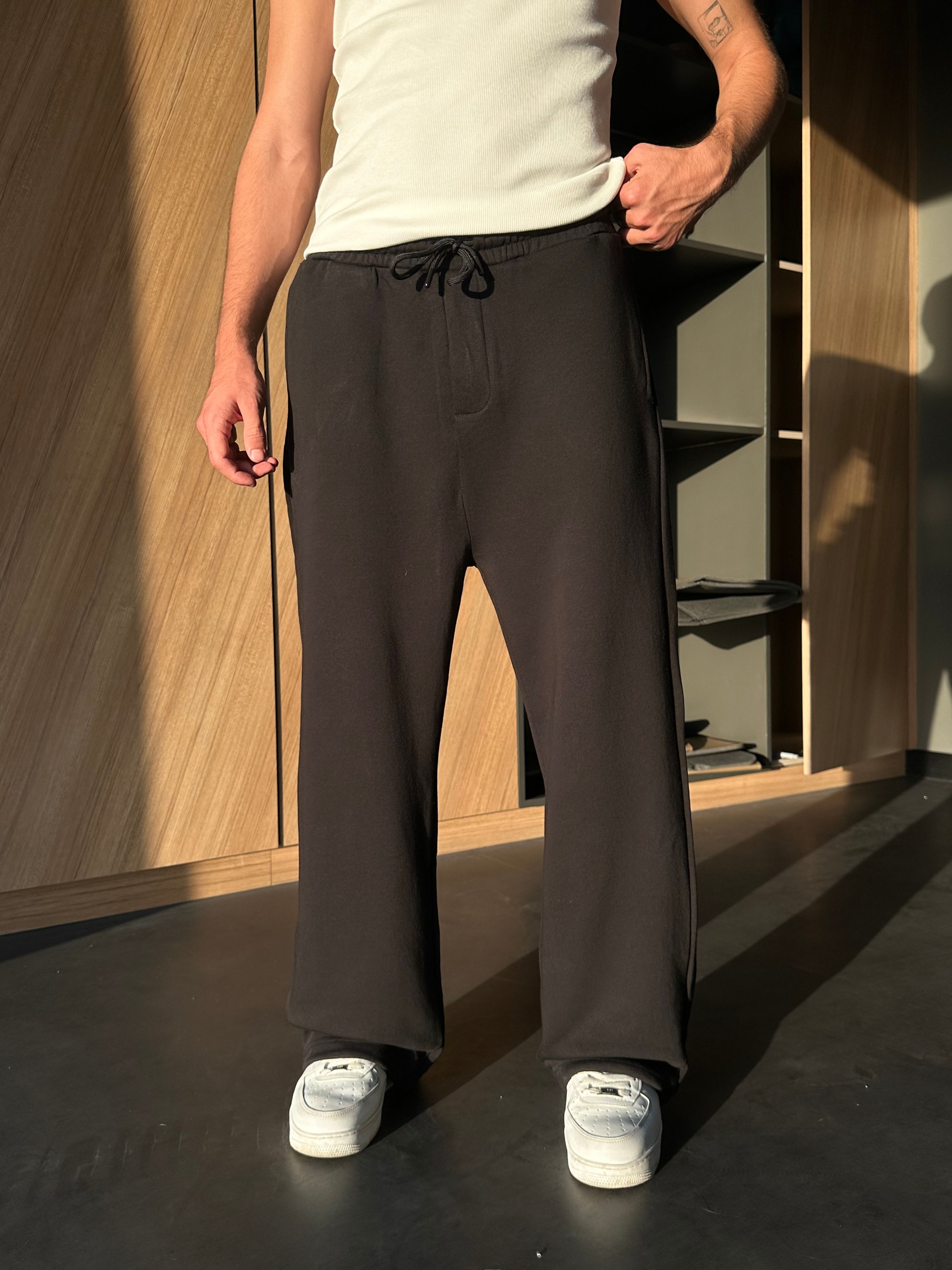 Basic Paça Lastikli Baggy Siyah Eşofman Altı