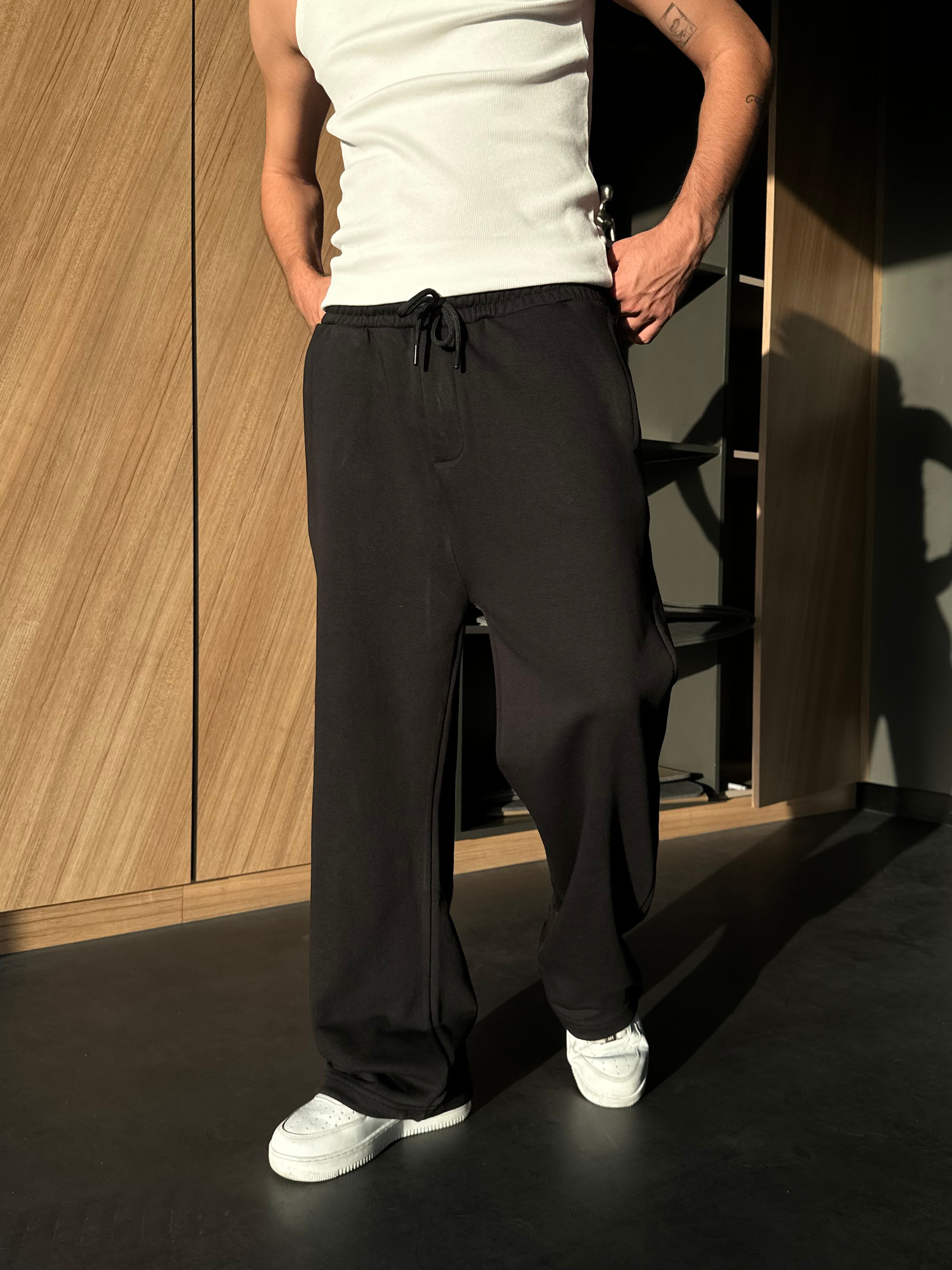 Basic Paça Lastikli Baggy Siyah Eşofman Altı