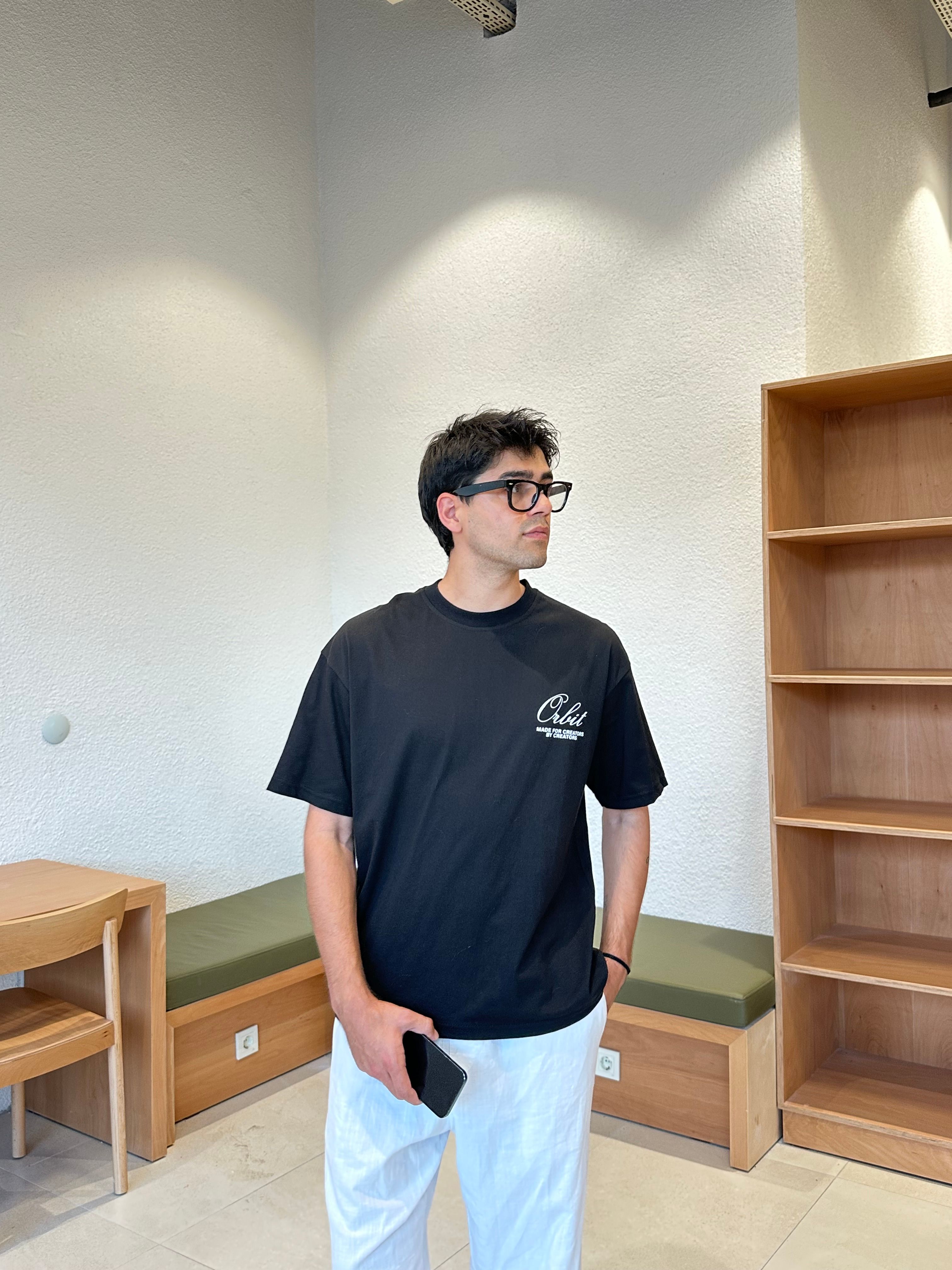 Orbit Baskılı Oversize Tişört