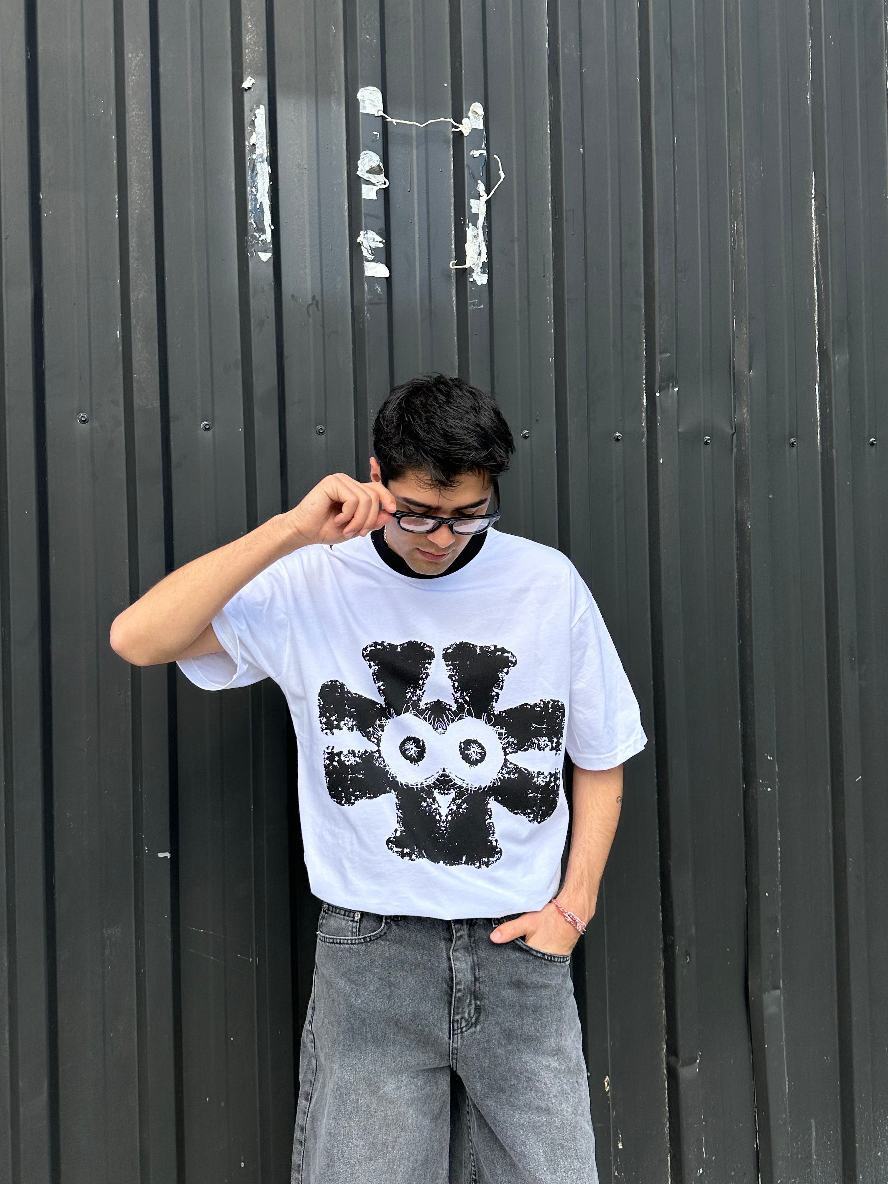 Illusion Baskılı Beyaz Tişört