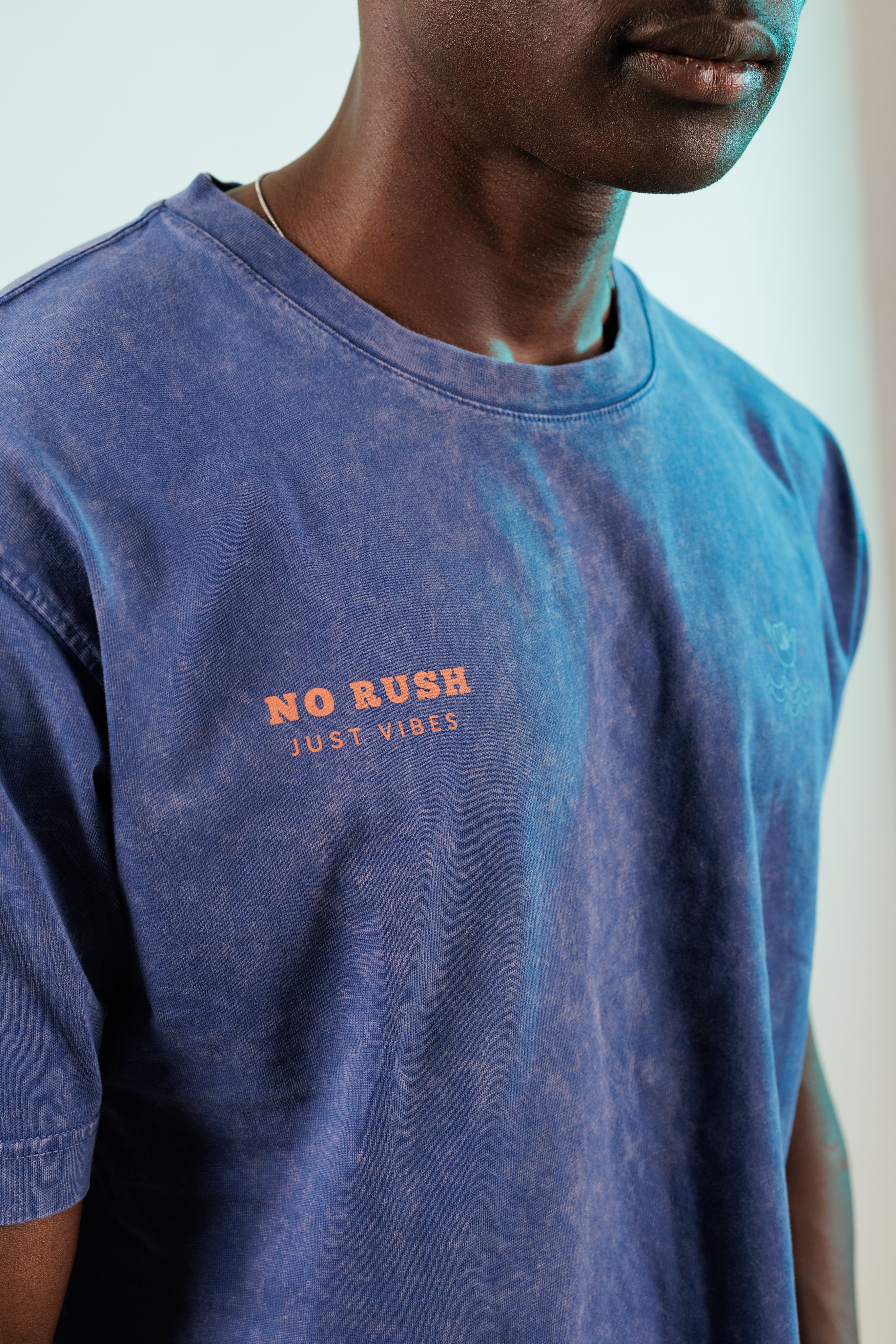 No Rush Just Vibes Midnight Blue Yıkamalı Oversize Tshirt