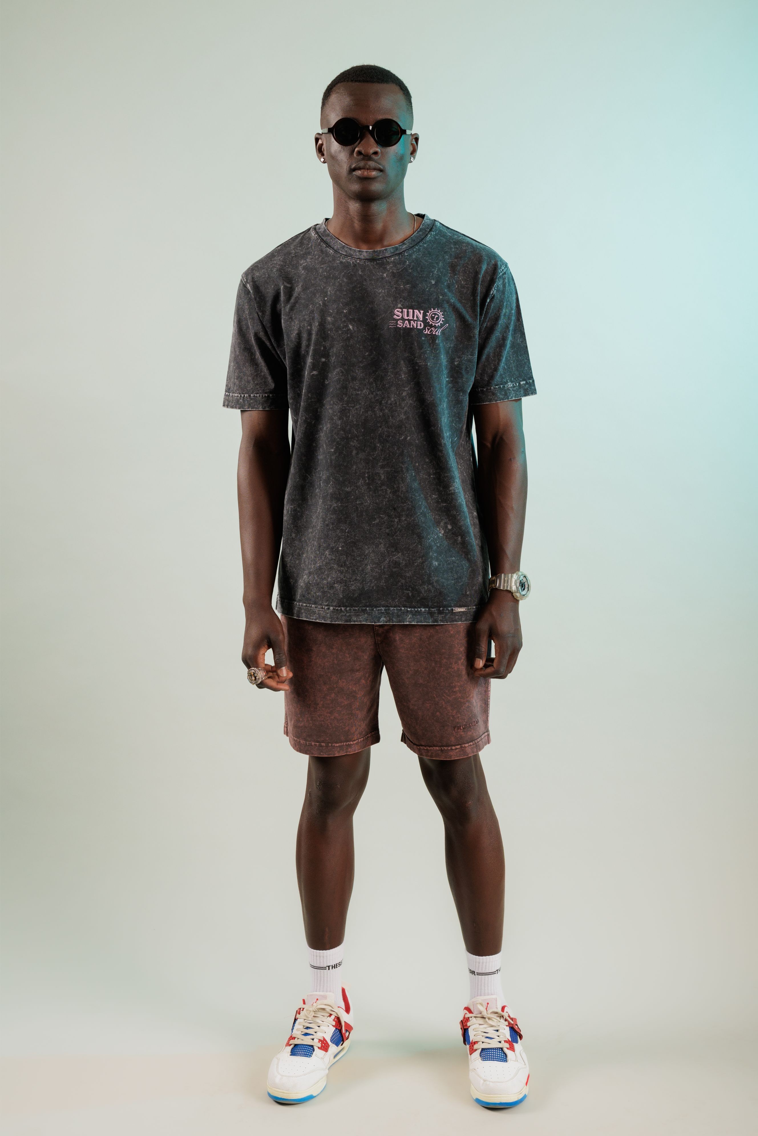 Sun Sand Soul Dark Black Yıkamalı Oversize Tshirt