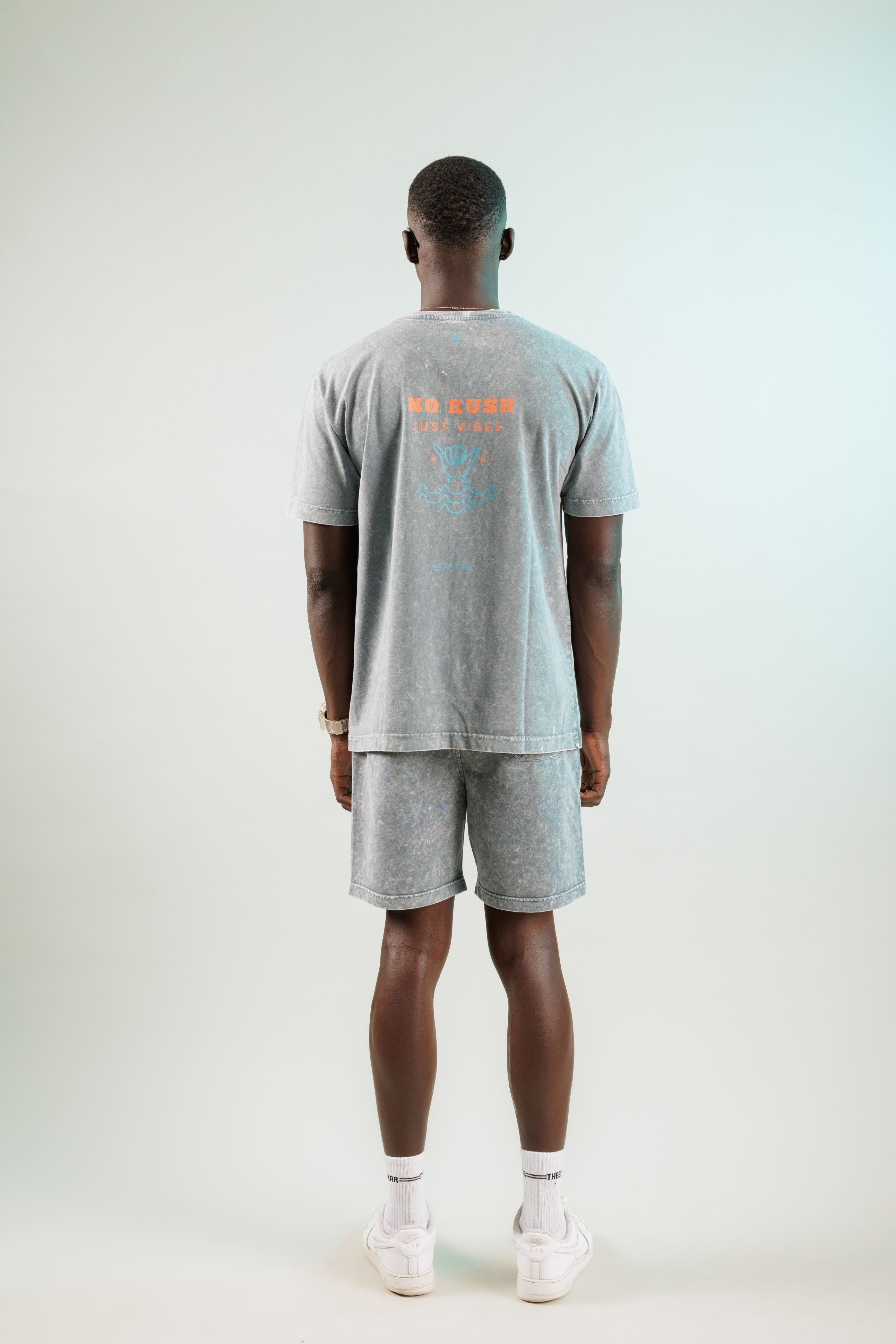 No Rush Just Vibes Antrasit Yıkamalı Oversize Tshirt
