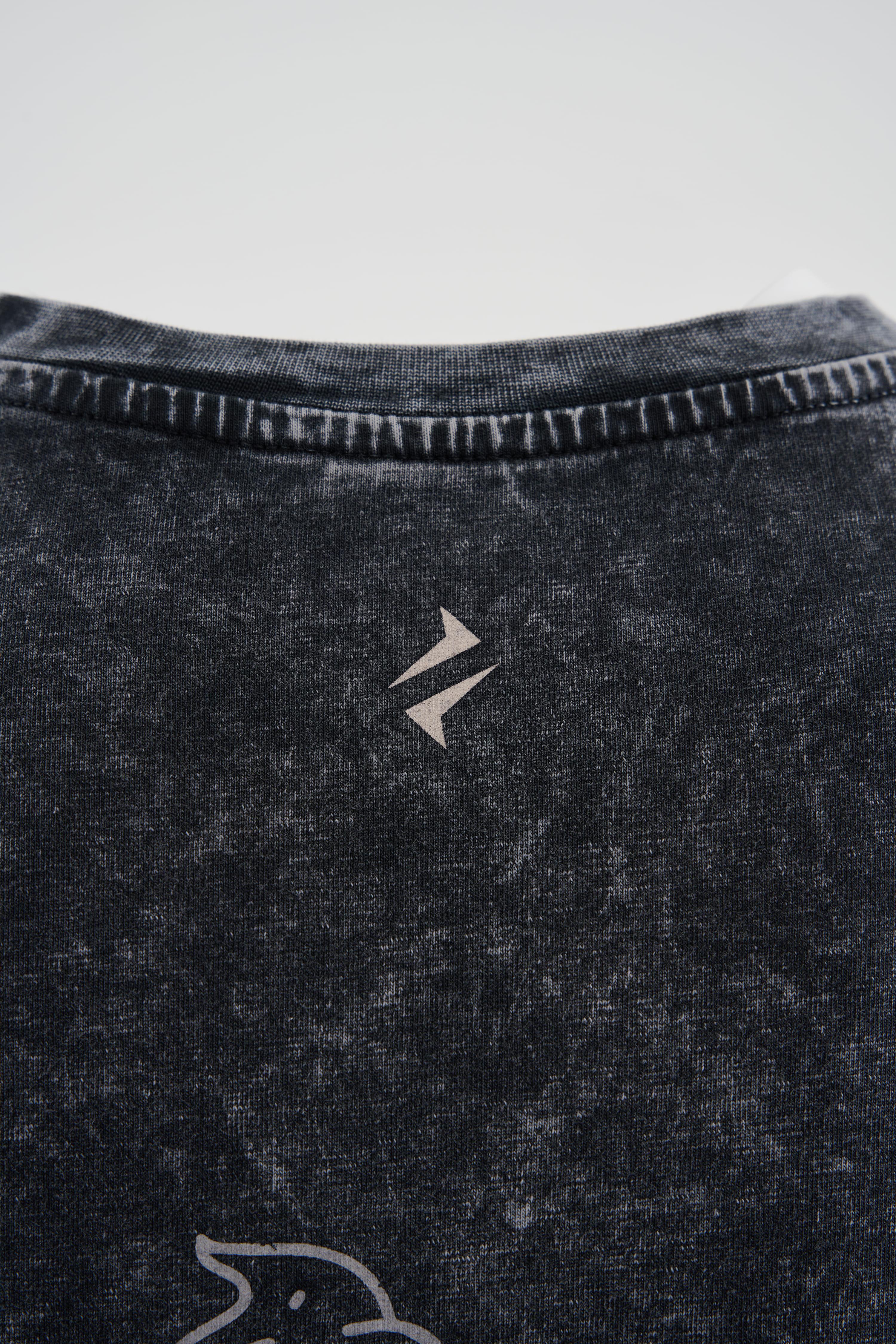 Siente El Momento Dark Black Yıkamalı Oversize Tshirt