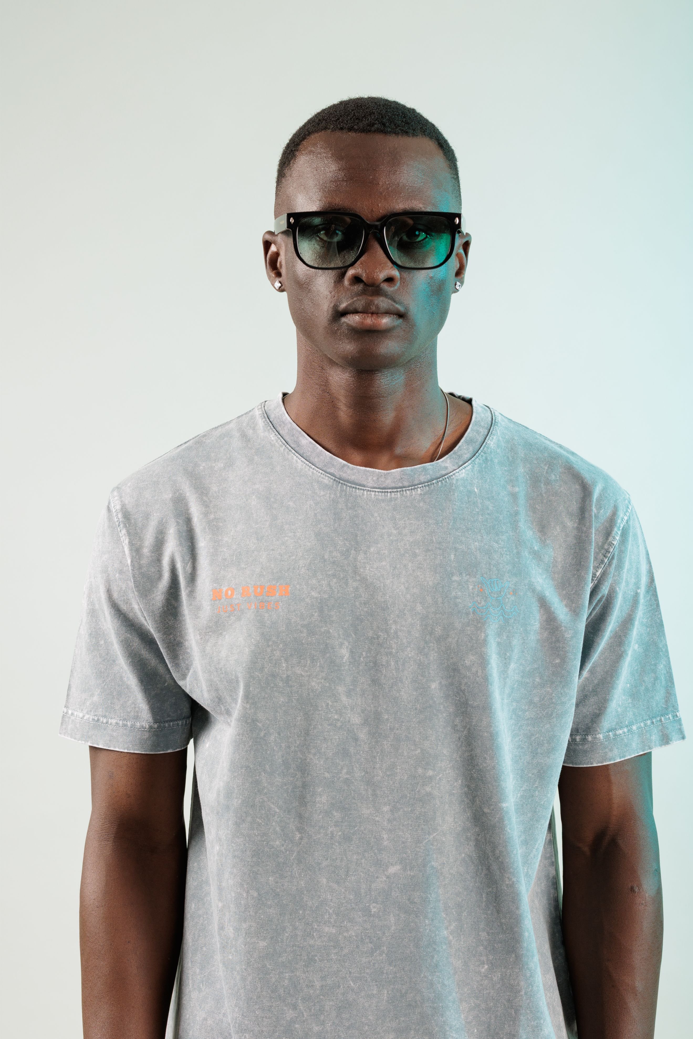 No Rush Just Vibes Antrasit Yıkamalı Oversize Tshirt