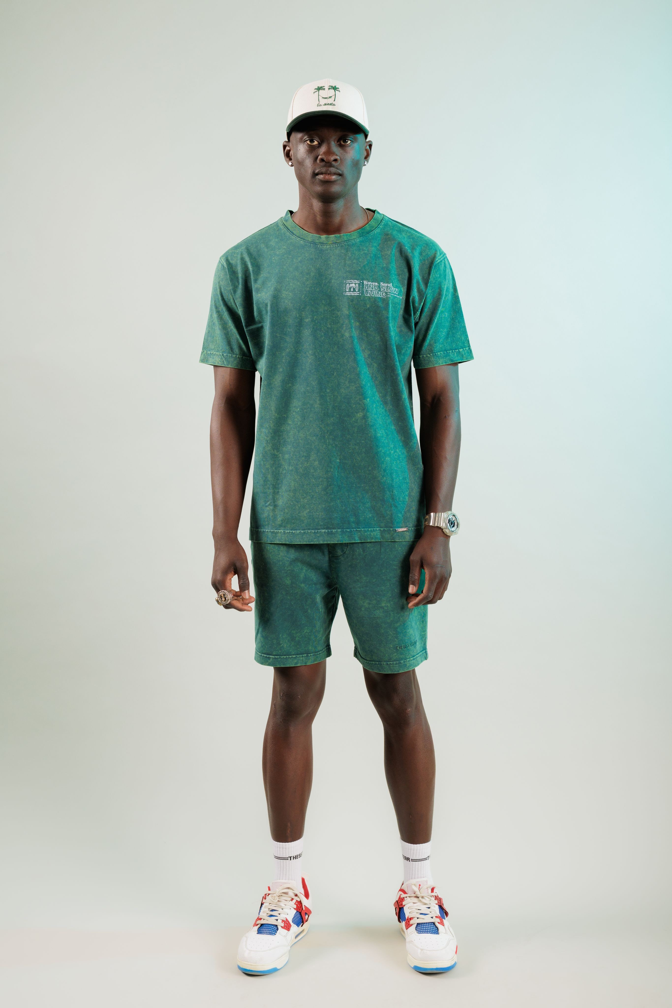 Waves and Sand Oil Green Yıkamalı Oversize Tshirt